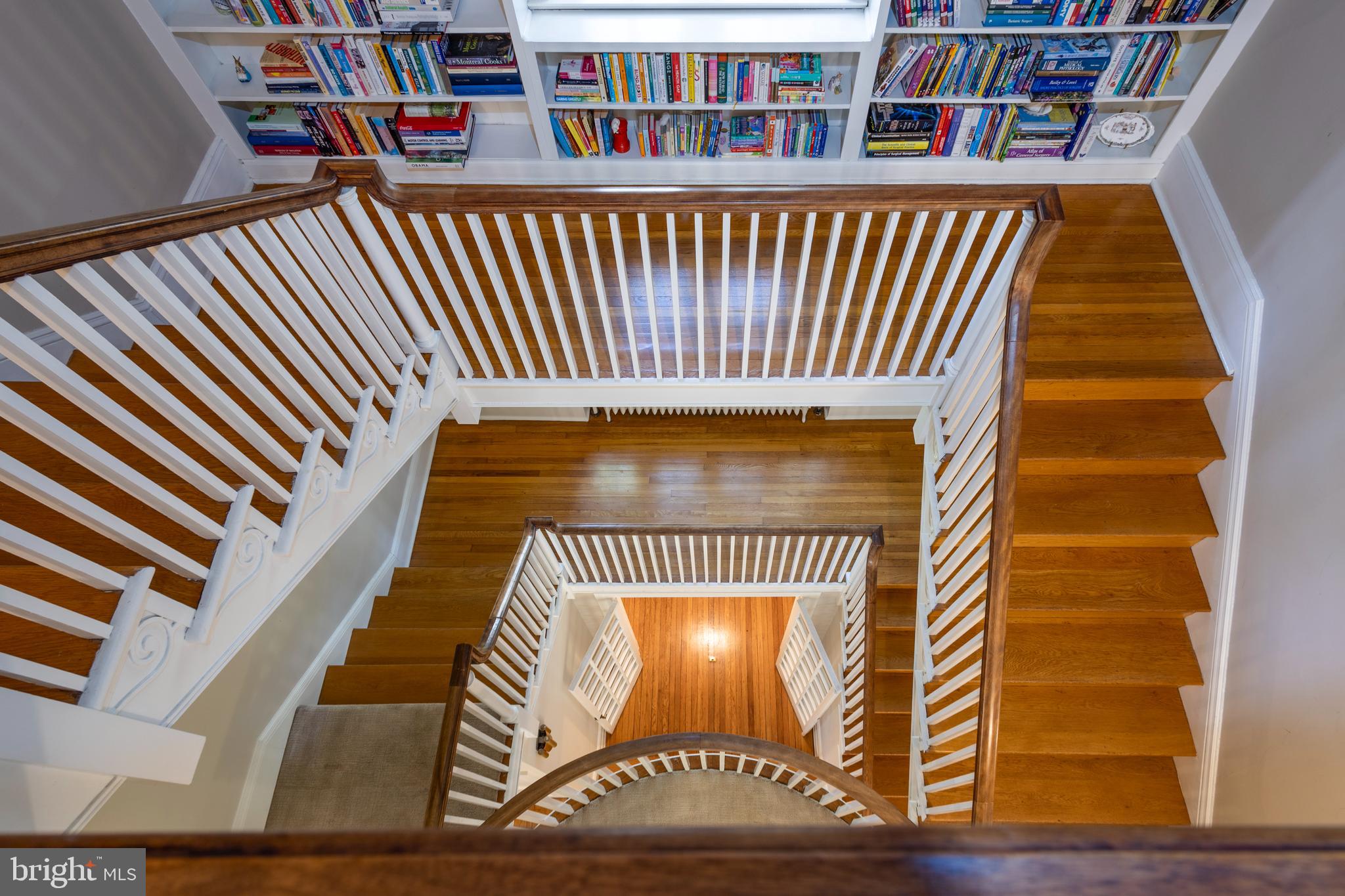 CHESTNUT HILL - Residential