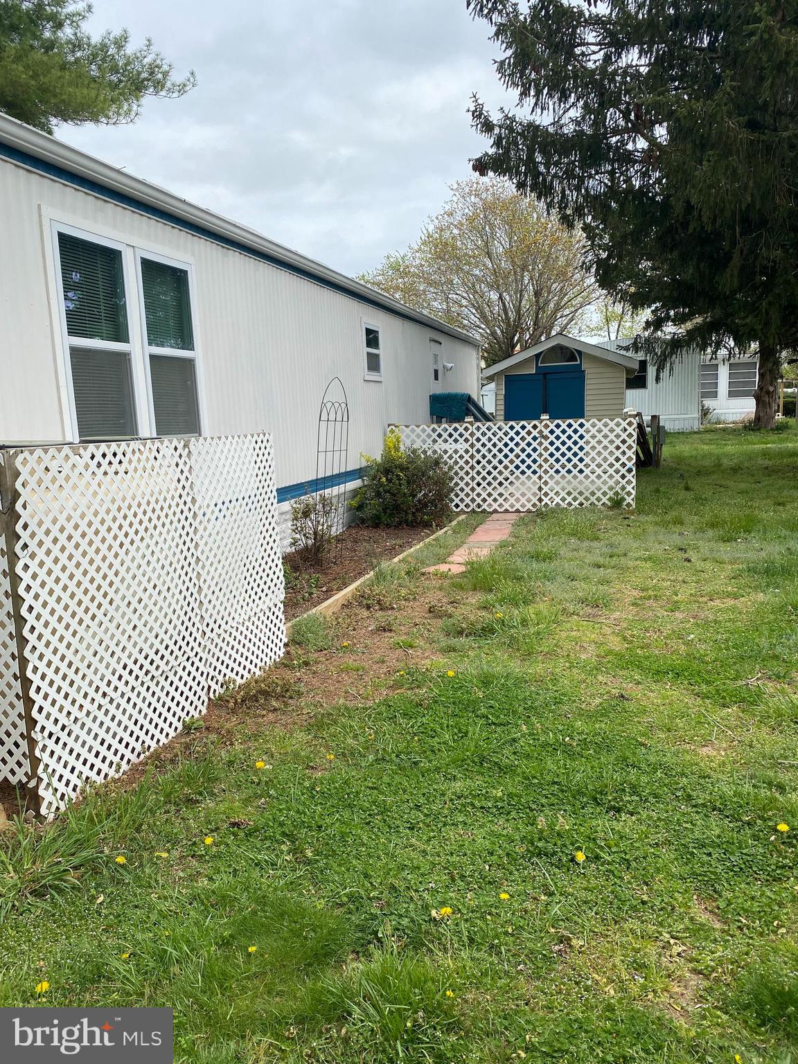 CAMELOT MHP - Residential