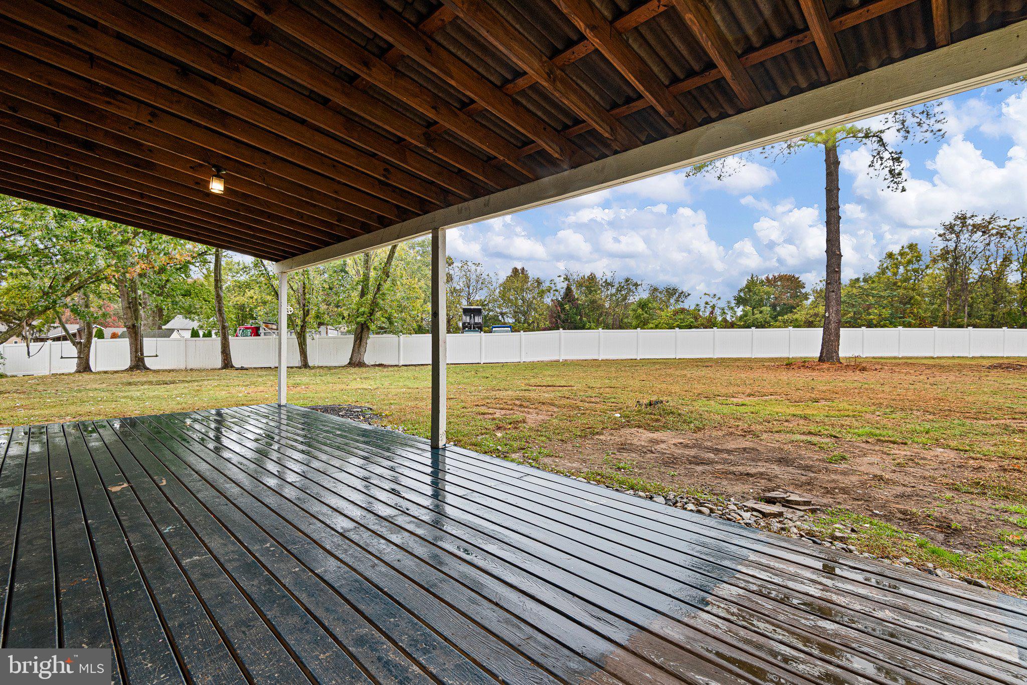 TREELANE TERR - Residential