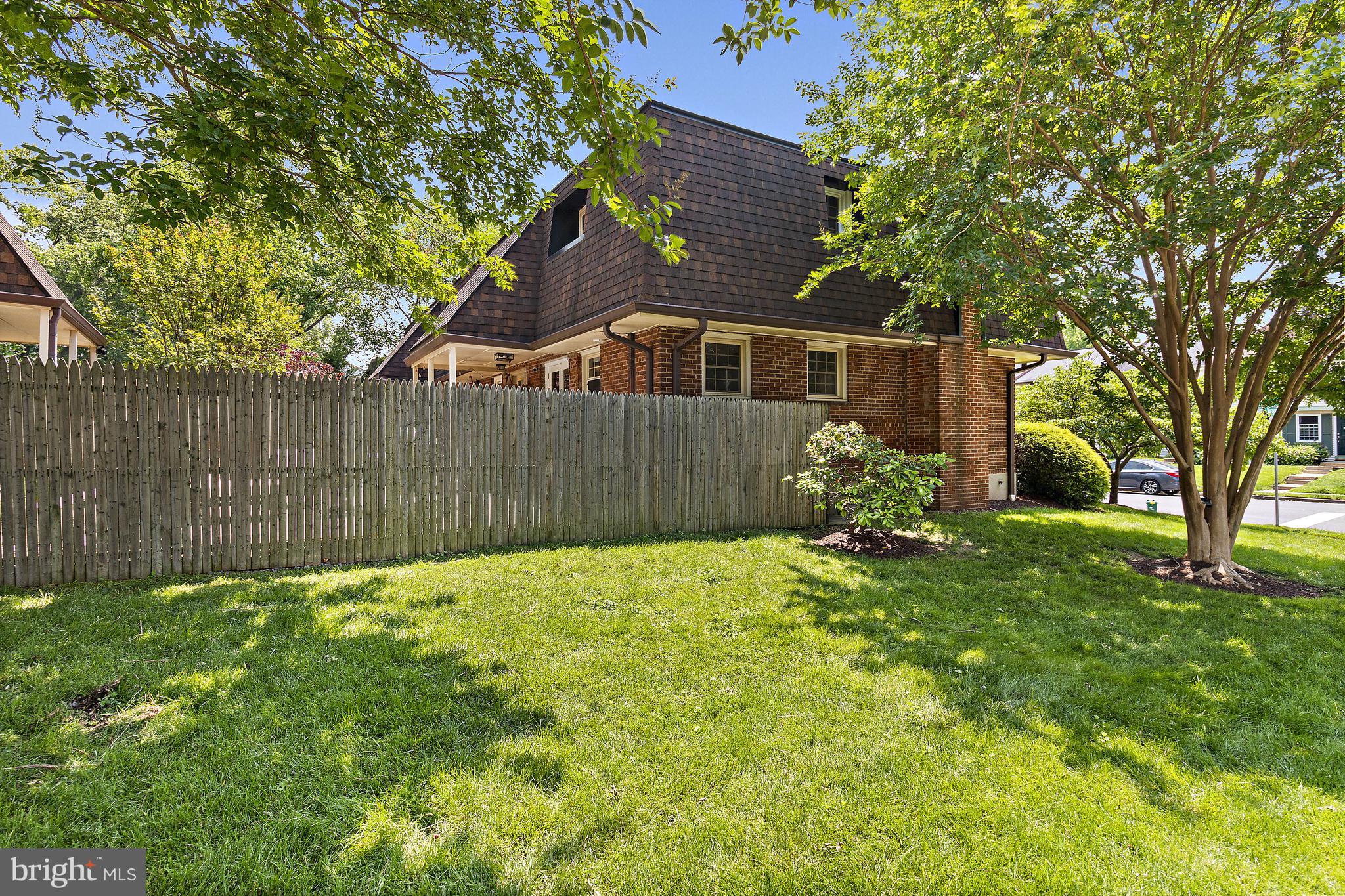 WINTER HILL - Residential