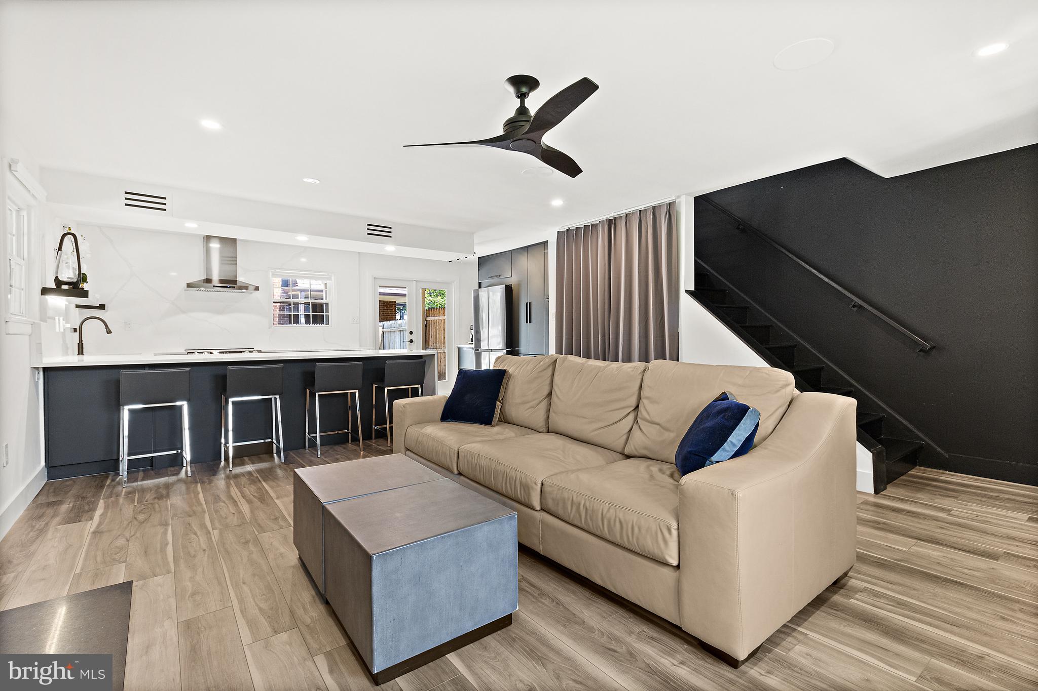 362 JAMES STREET 384