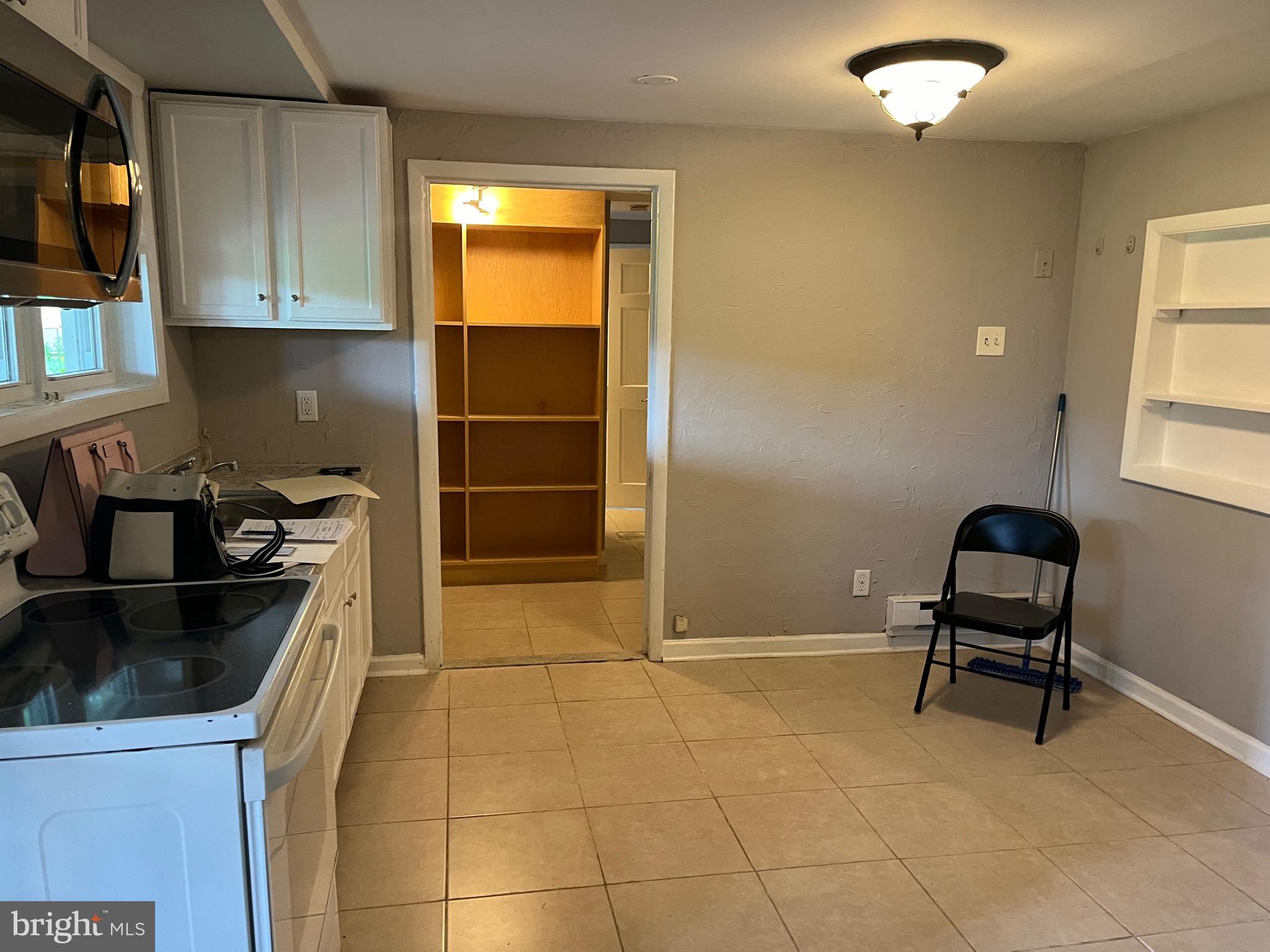 COUNTRY - Residential Income