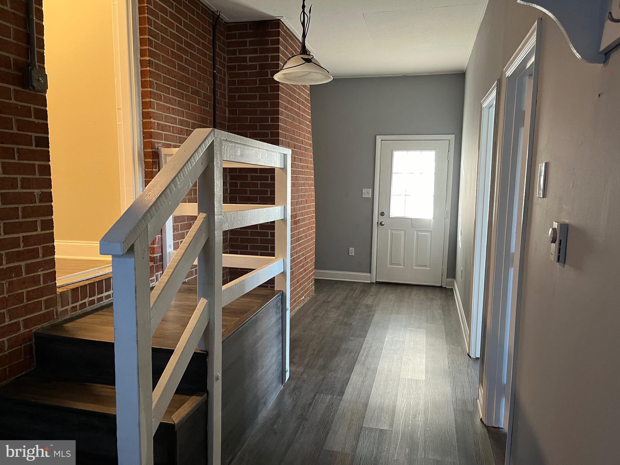 COUNTRY - Residential Income