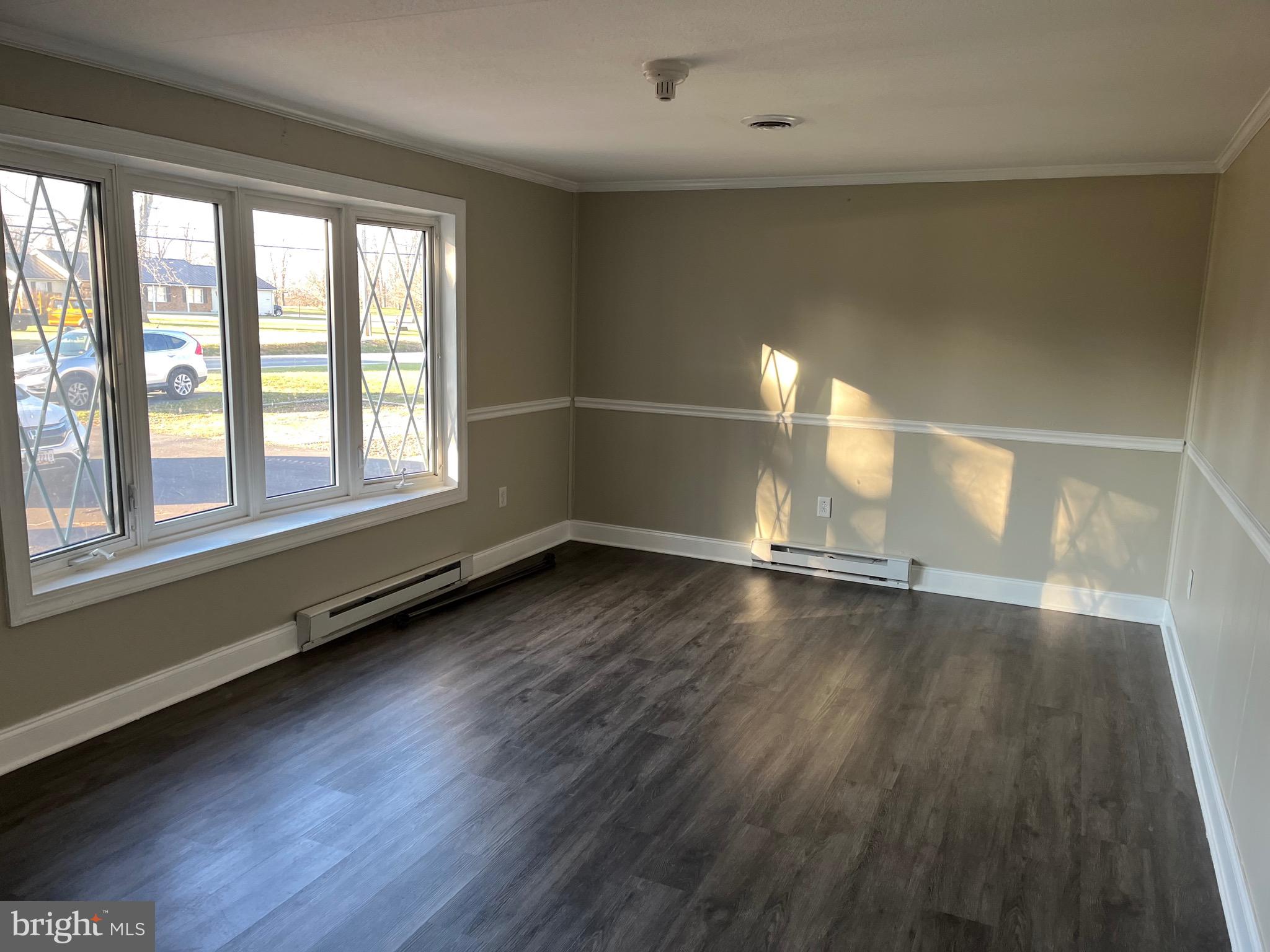 COUNTRY - Residential Income