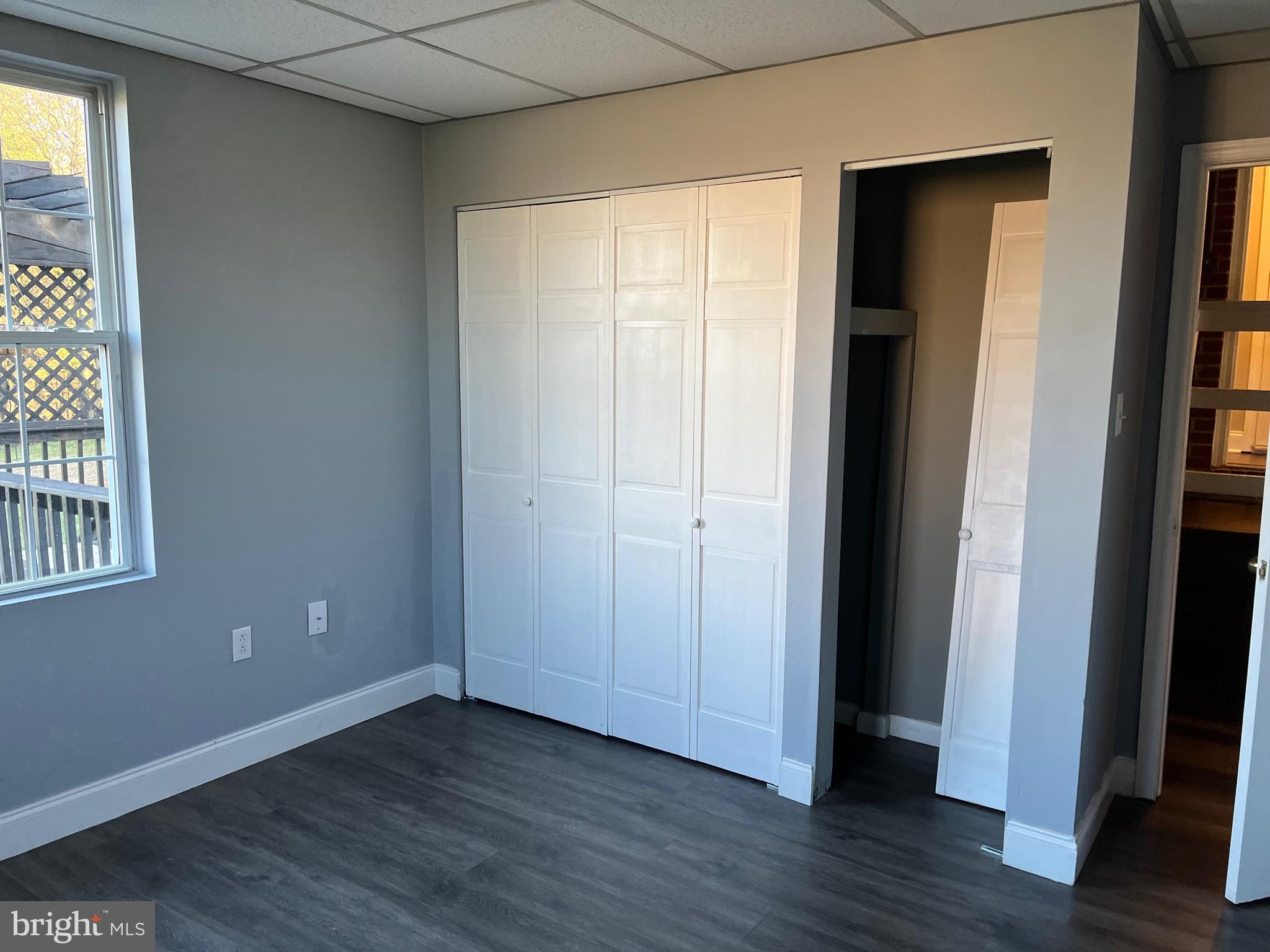 COUNTRY - Residential Income