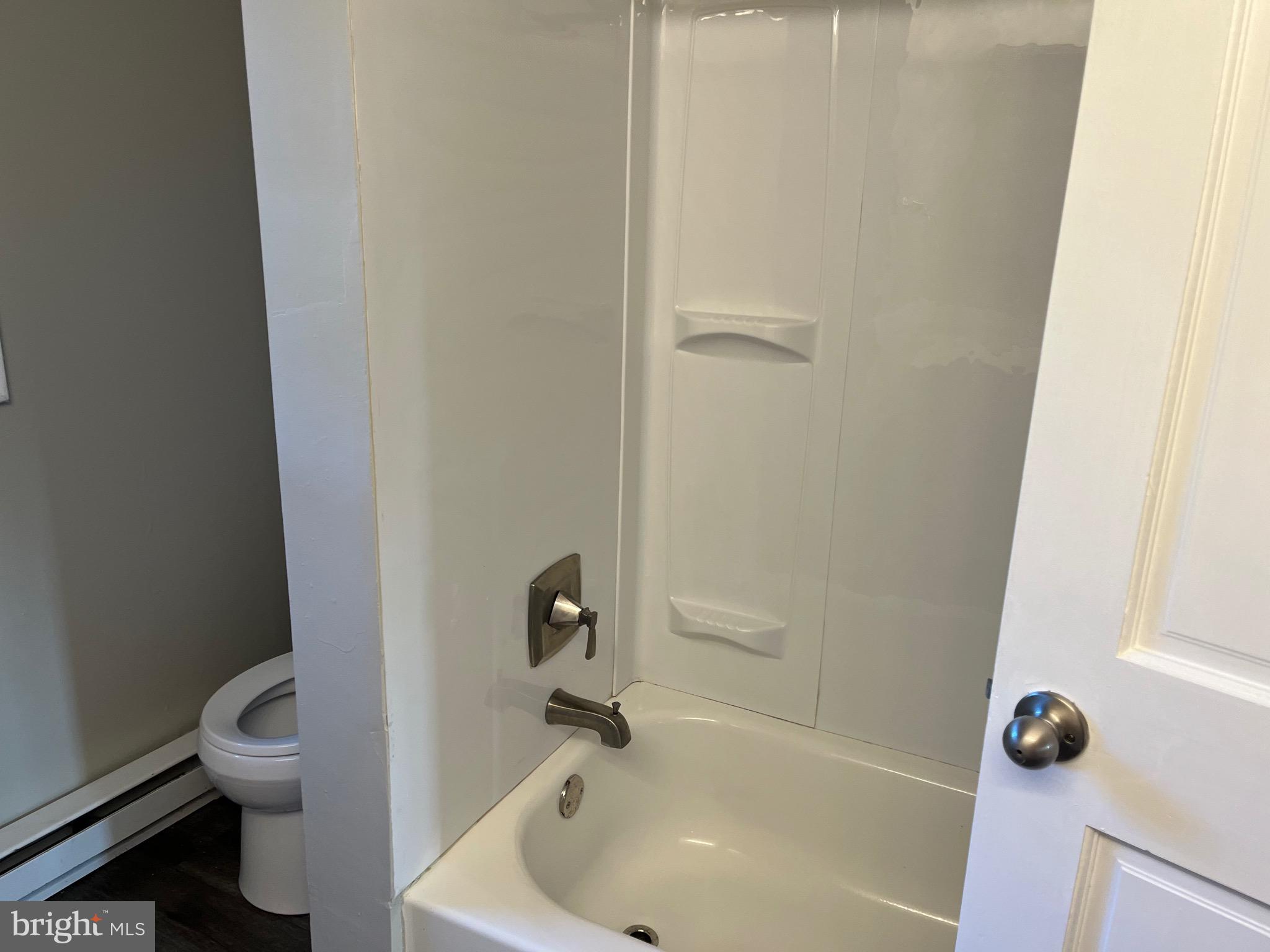 COUNTRY - Residential Income