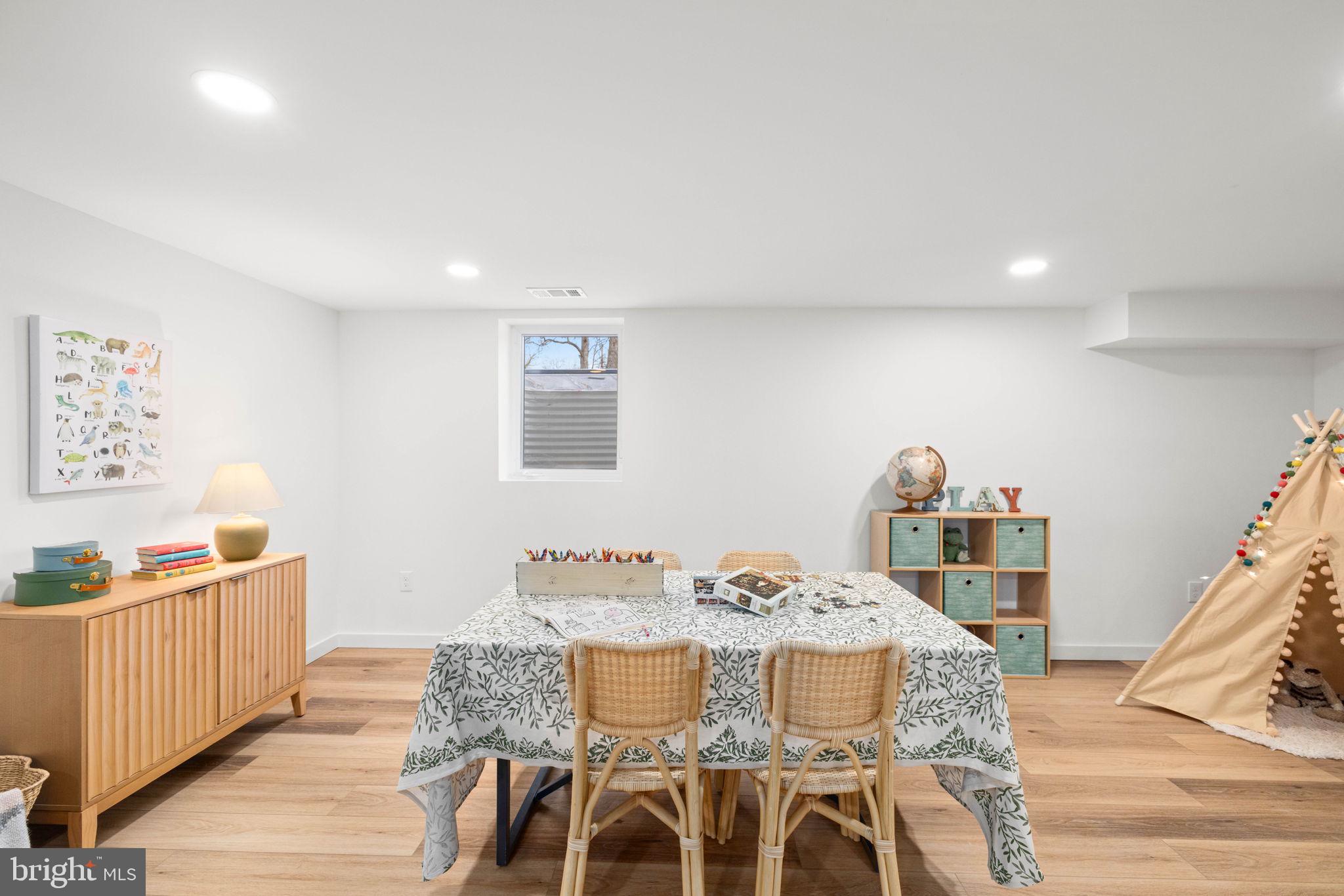 STRATFORD LANDING - Residential