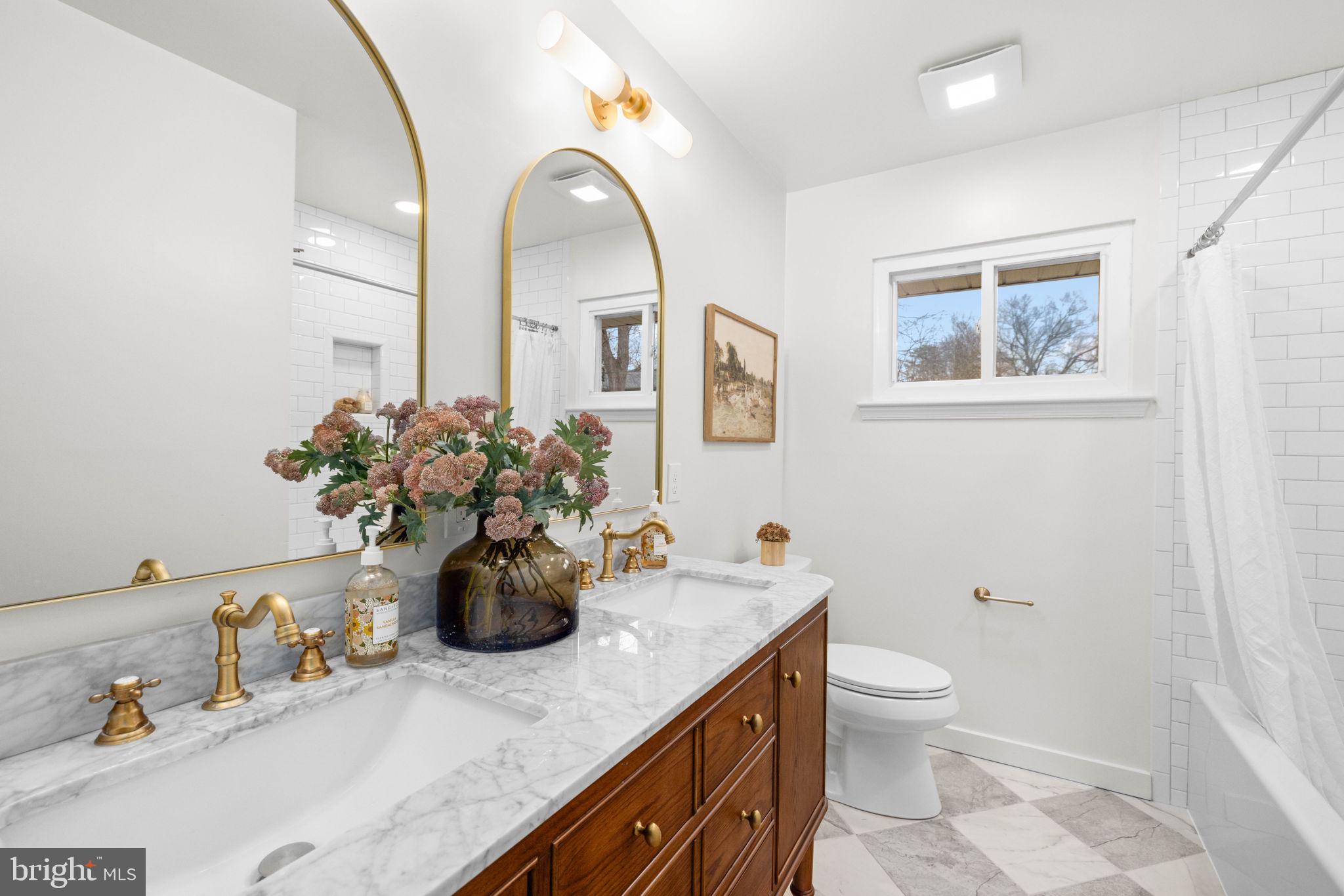 STRATFORD LANDING - Residential