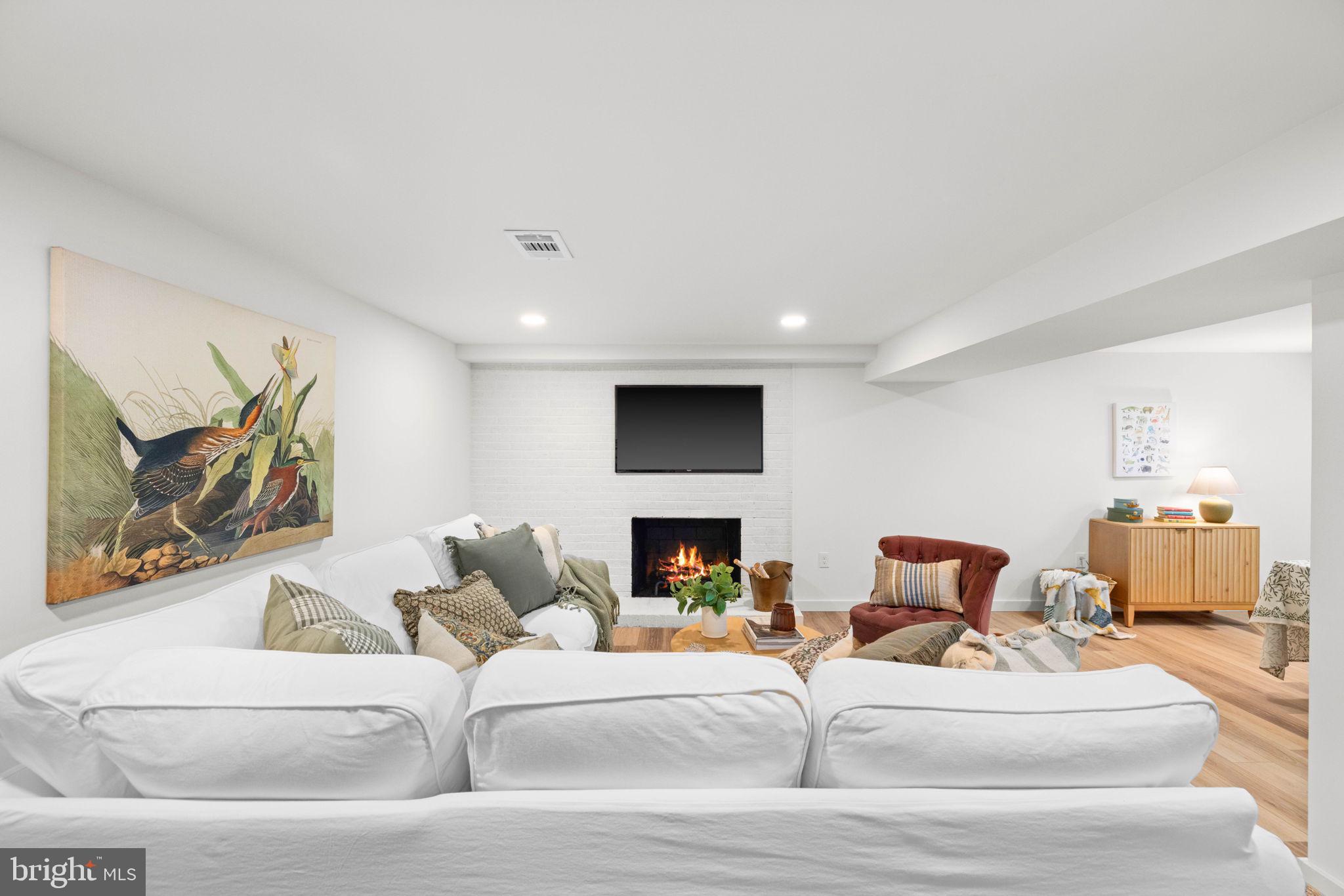 STRATFORD LANDING - Residential