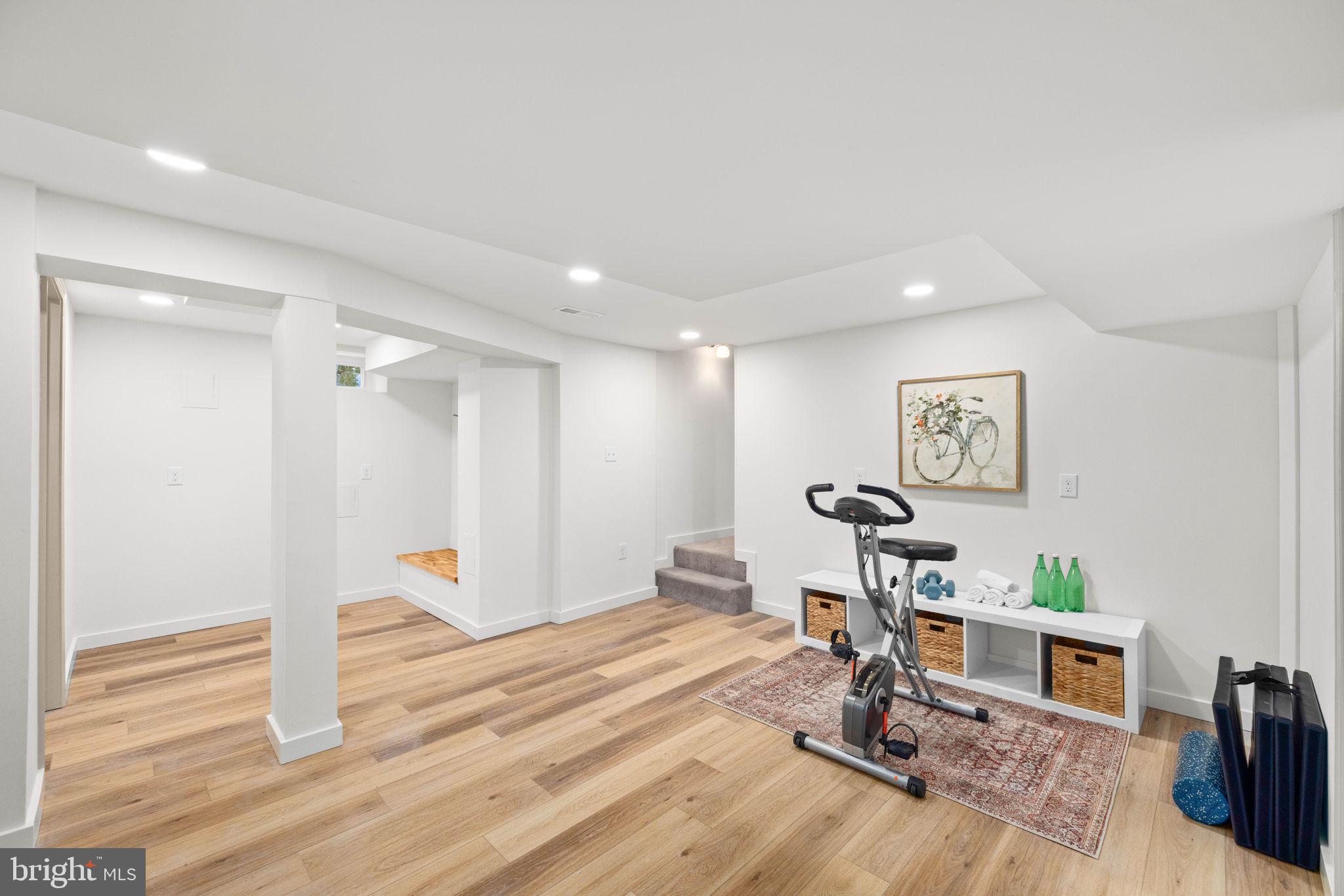 STRATFORD LANDING - Residential