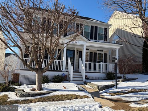 2484 FIVE FATHOM CIRCLE WOODBRIDGE VA 22191