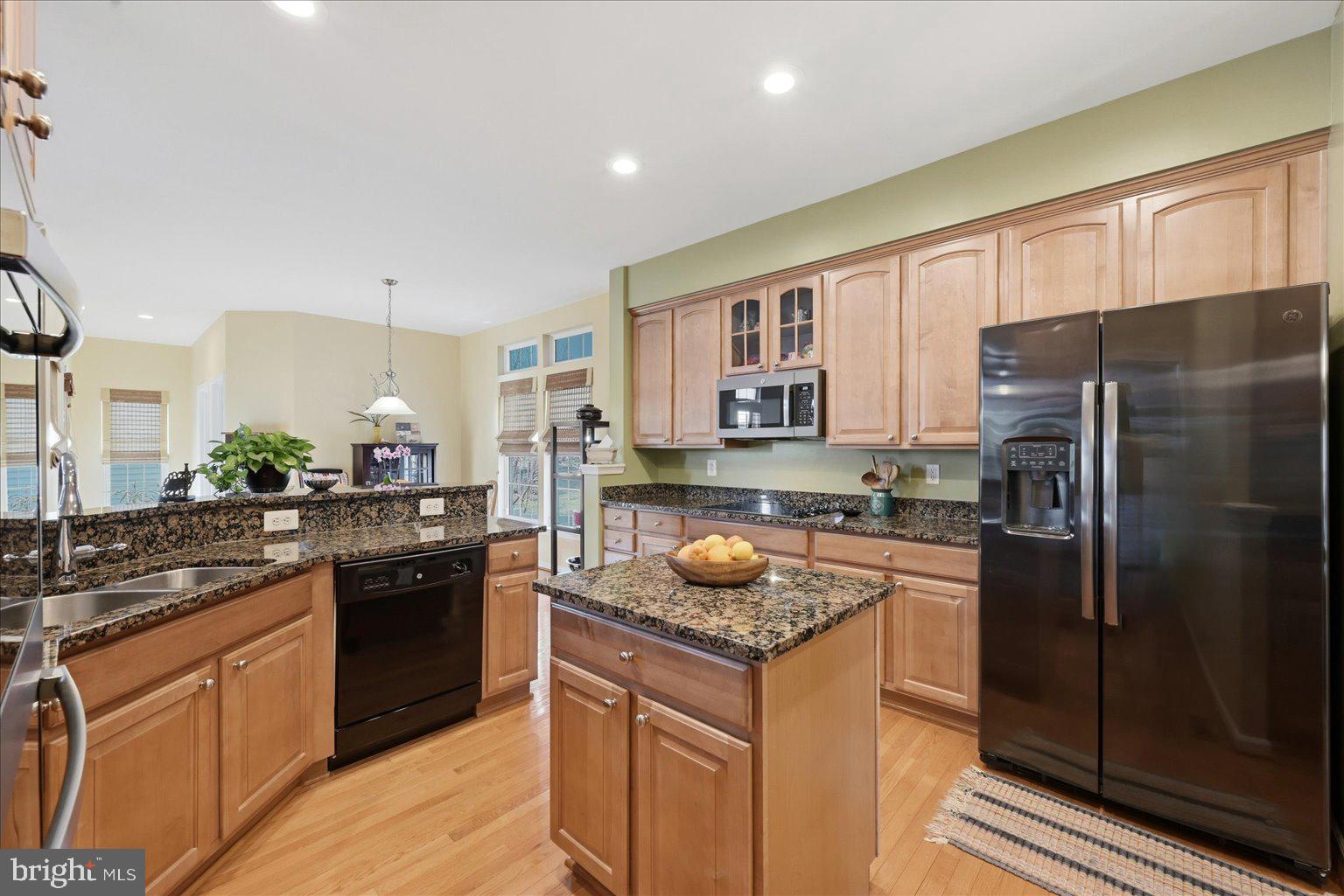 PORT POTOMAC - Residential