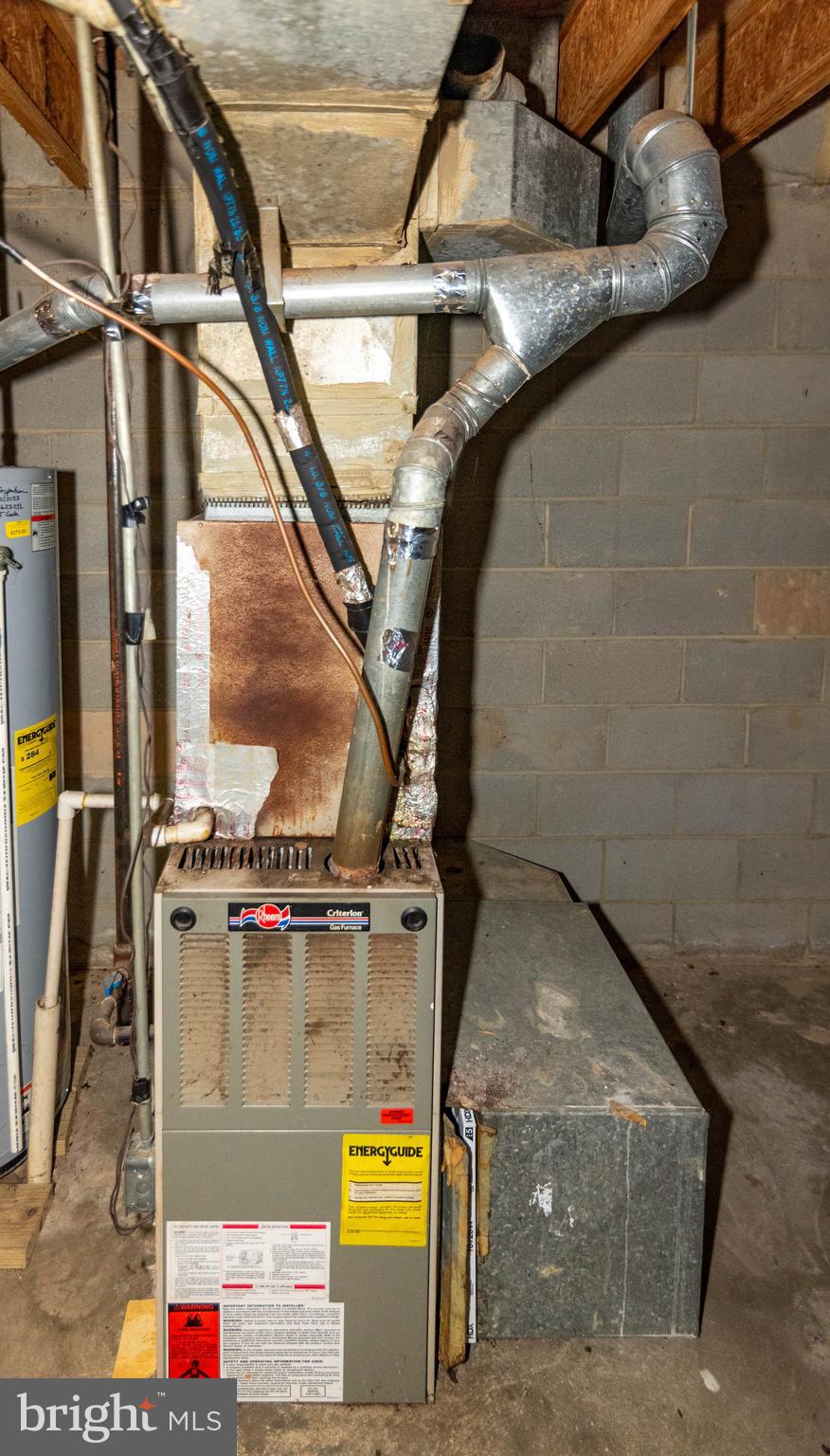 JOHNSTON SQUARE - Residential