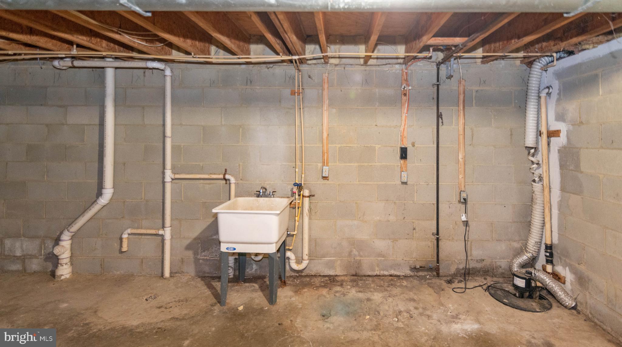 JOHNSTON SQUARE - Residential