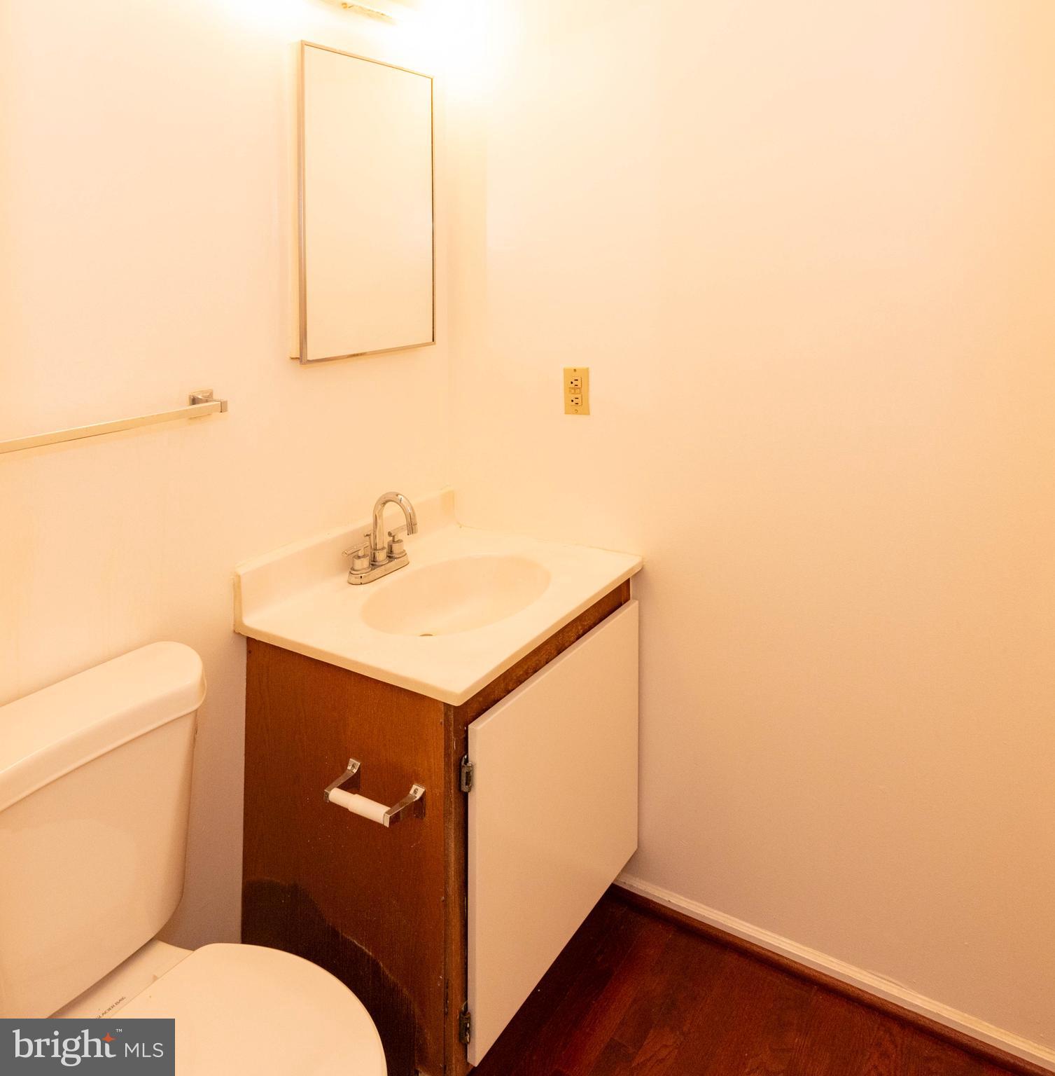 JOHNSTON SQUARE - Residential