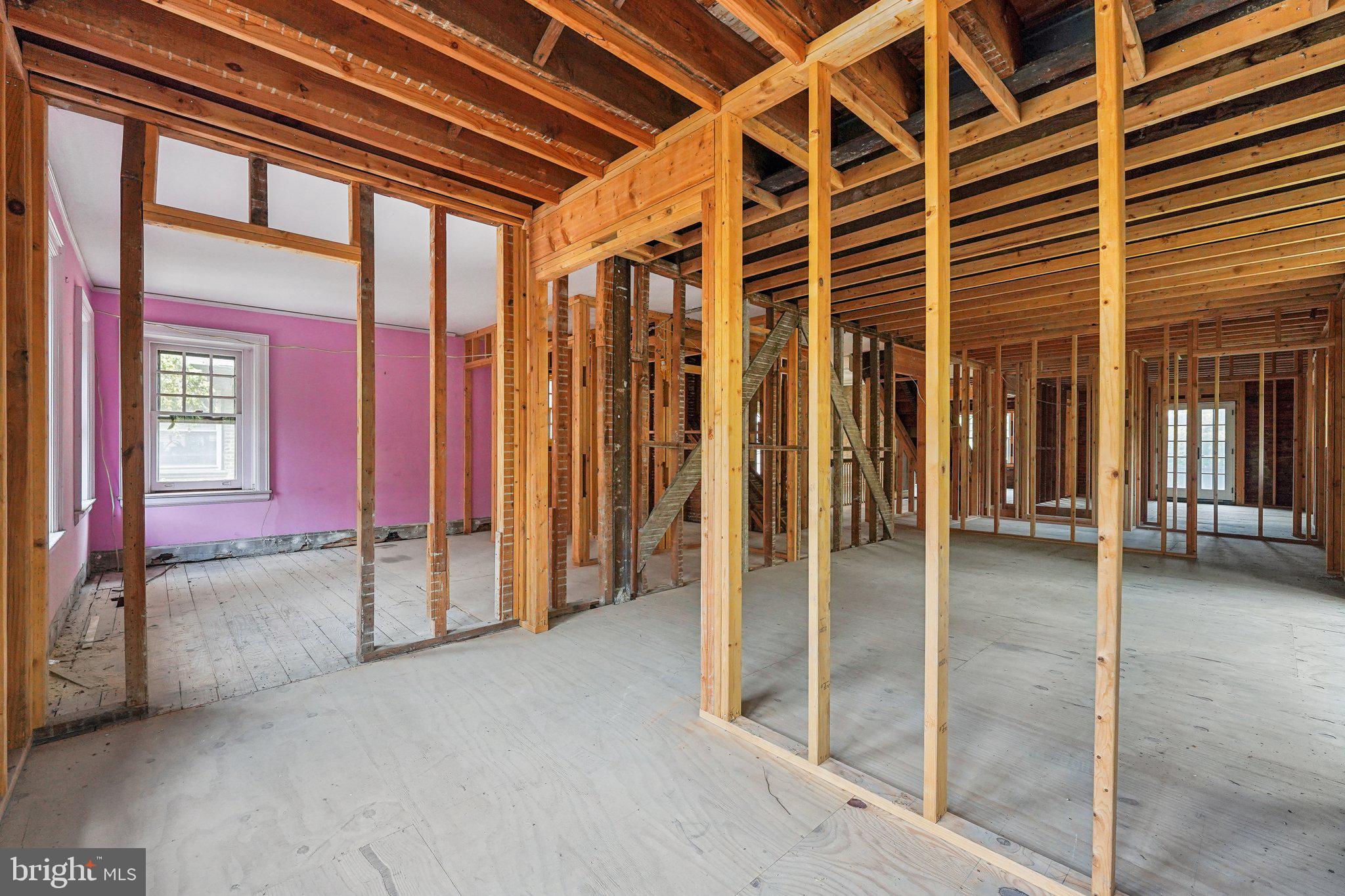 UNIVERSITY CITY - Residential