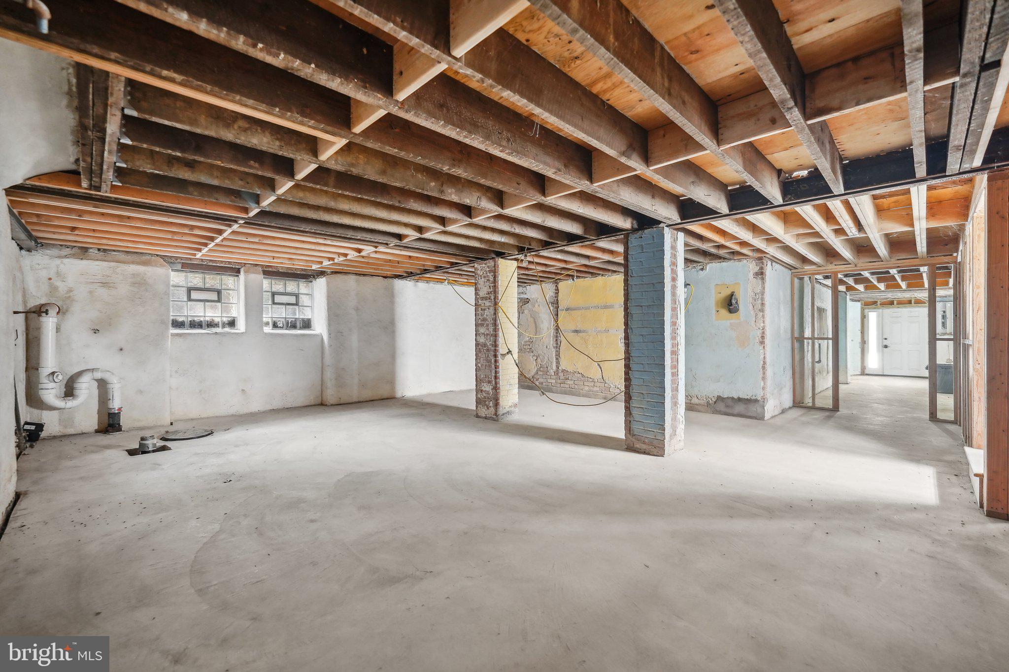 UNIVERSITY CITY - Residential