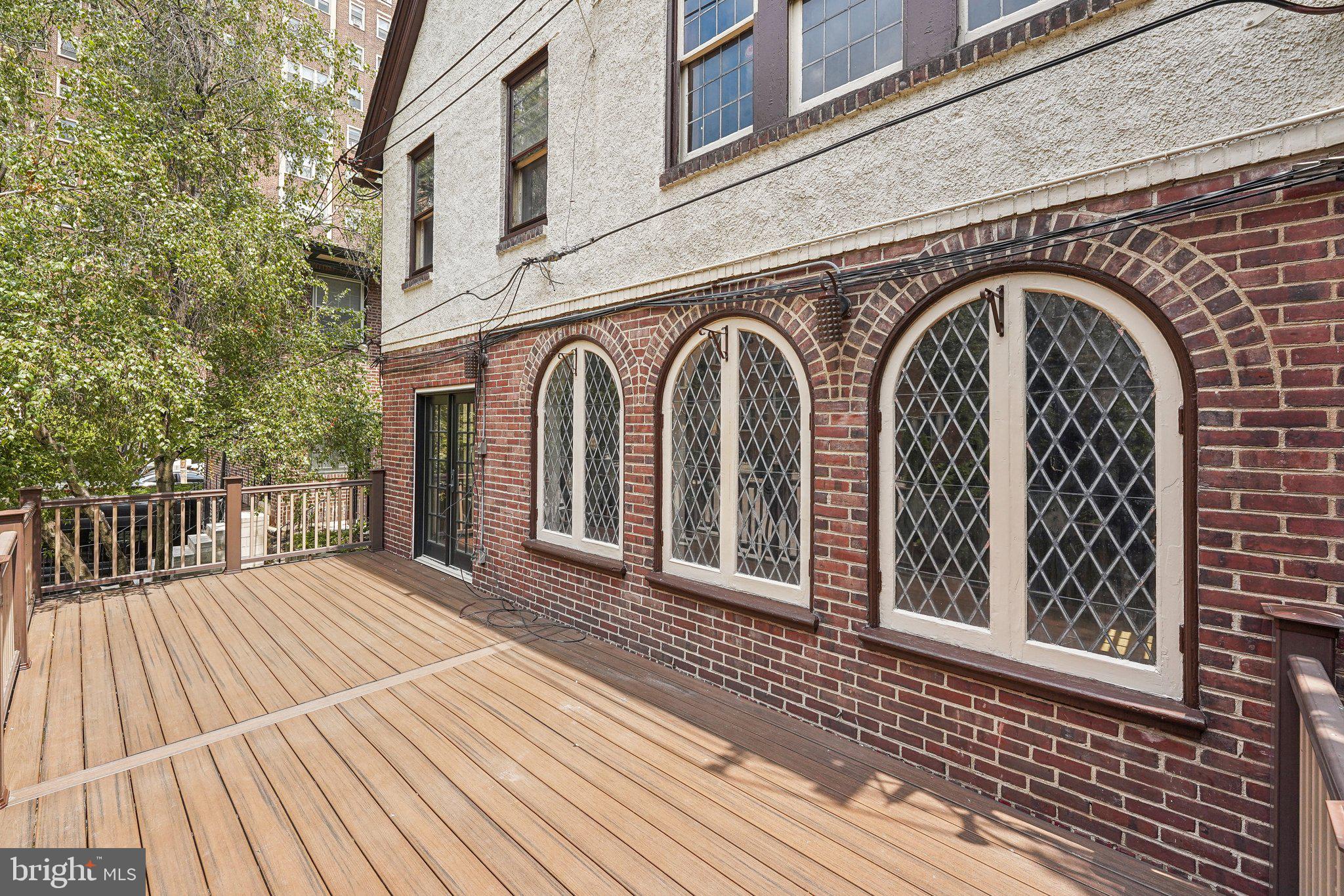 UNIVERSITY CITY - Residential