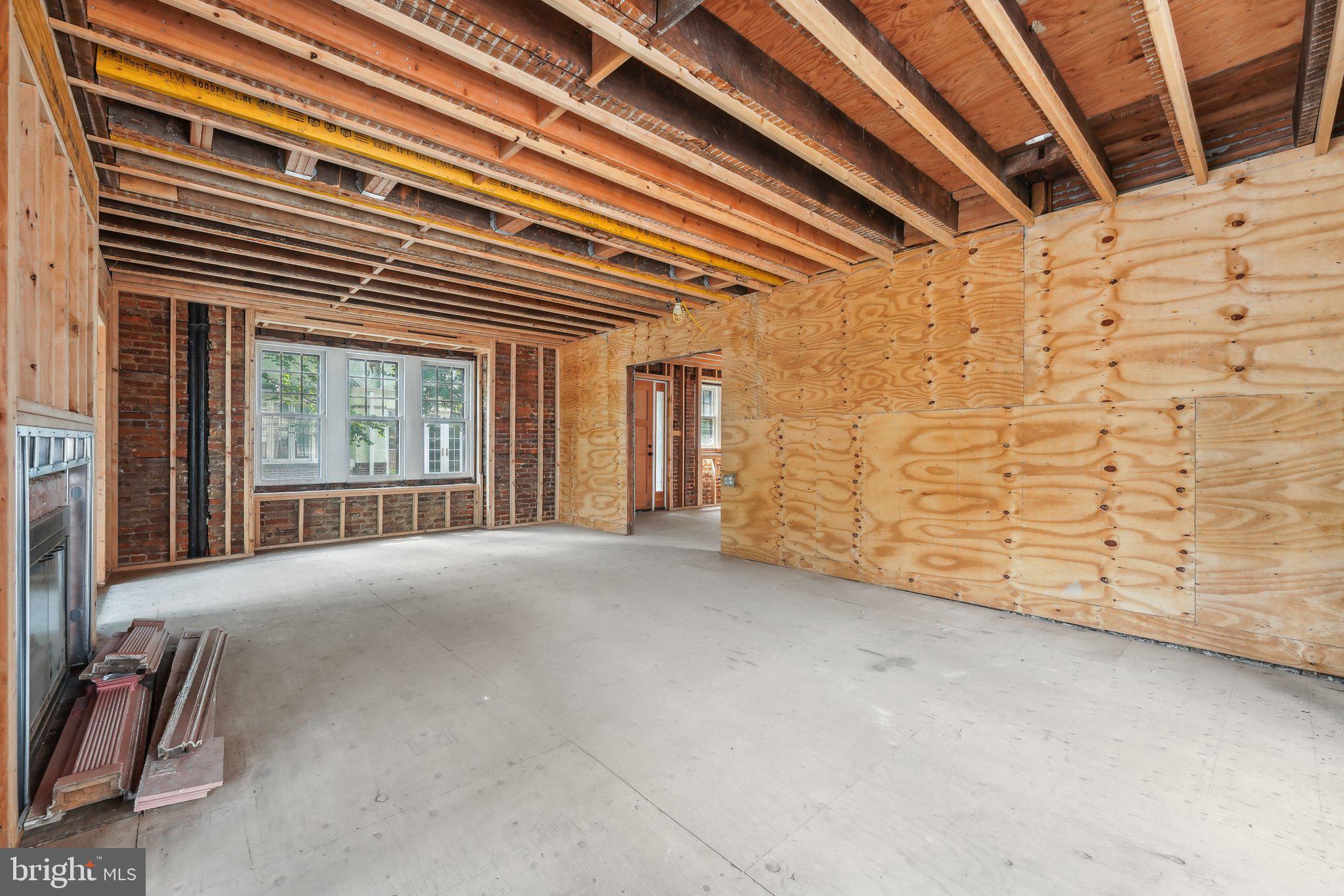 UNIVERSITY CITY - Residential