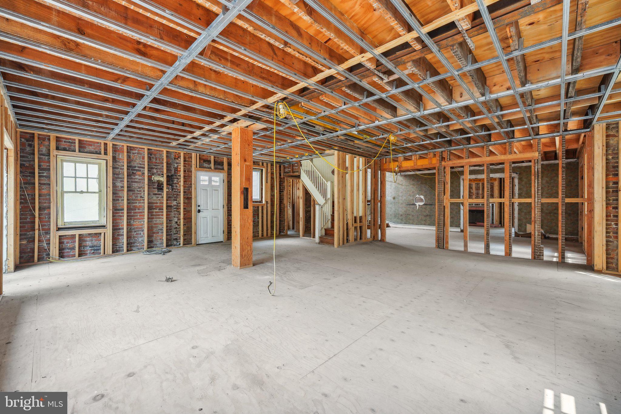 UNIVERSITY CITY - Residential