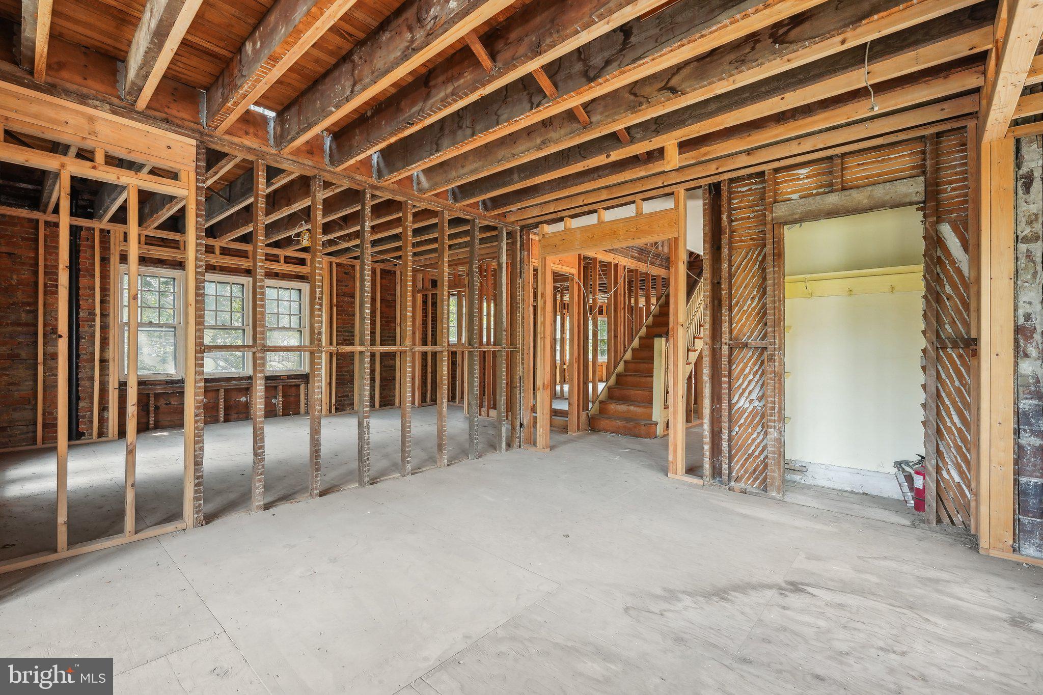 UNIVERSITY CITY - Residential