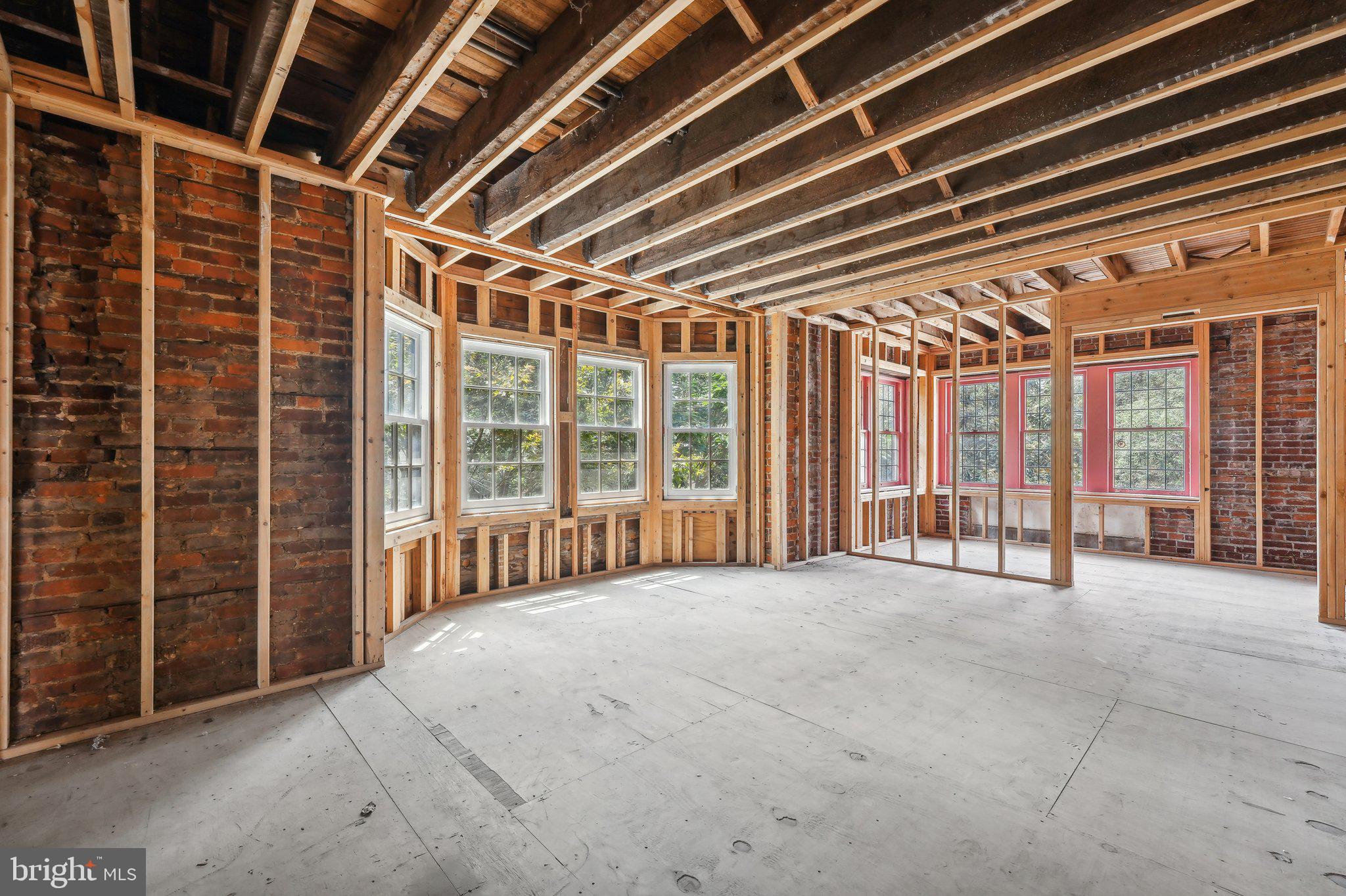 UNIVERSITY CITY - Residential