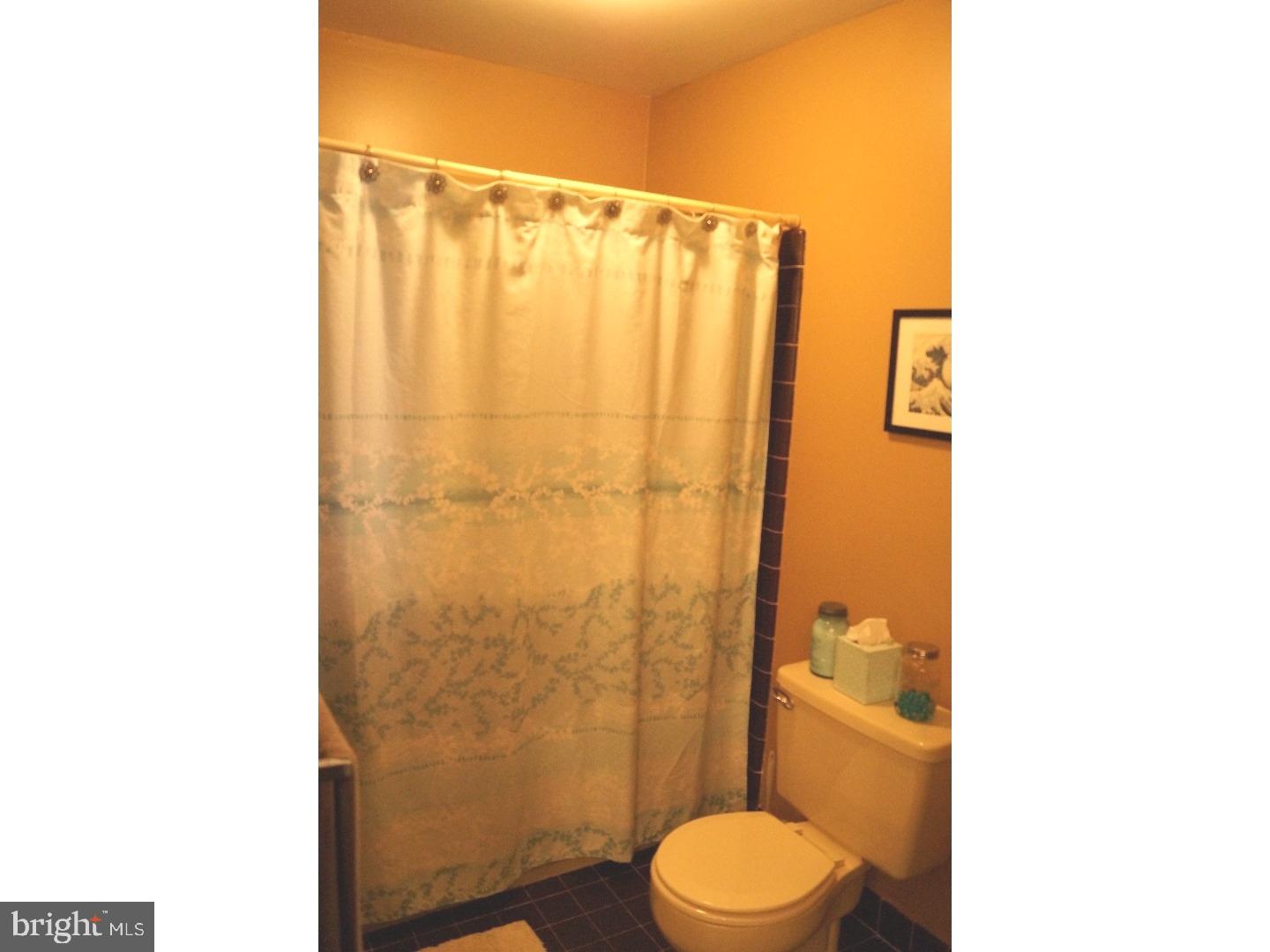 VILLAGE SHIRES - Residential