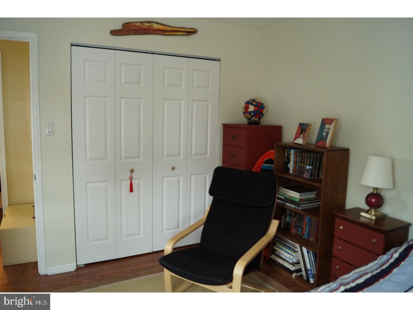 VILLAGE SHIRES - Residential