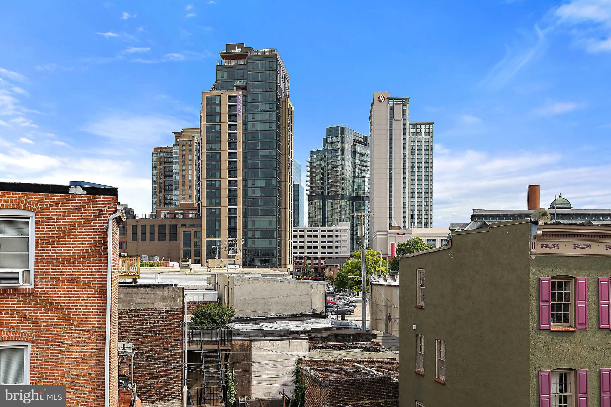 LITTLE ITALY - Residential