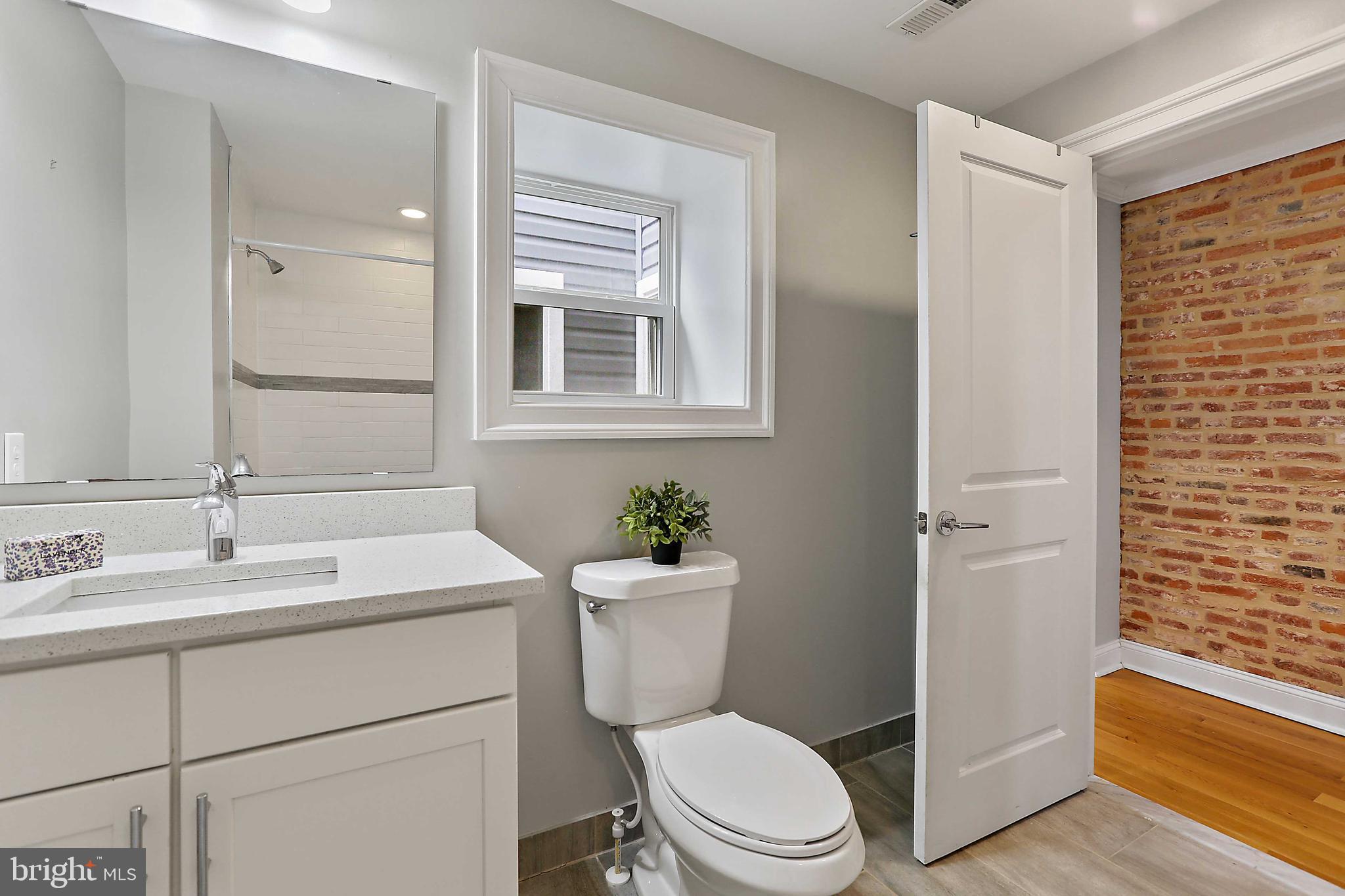 LITTLE ITALY - Residential