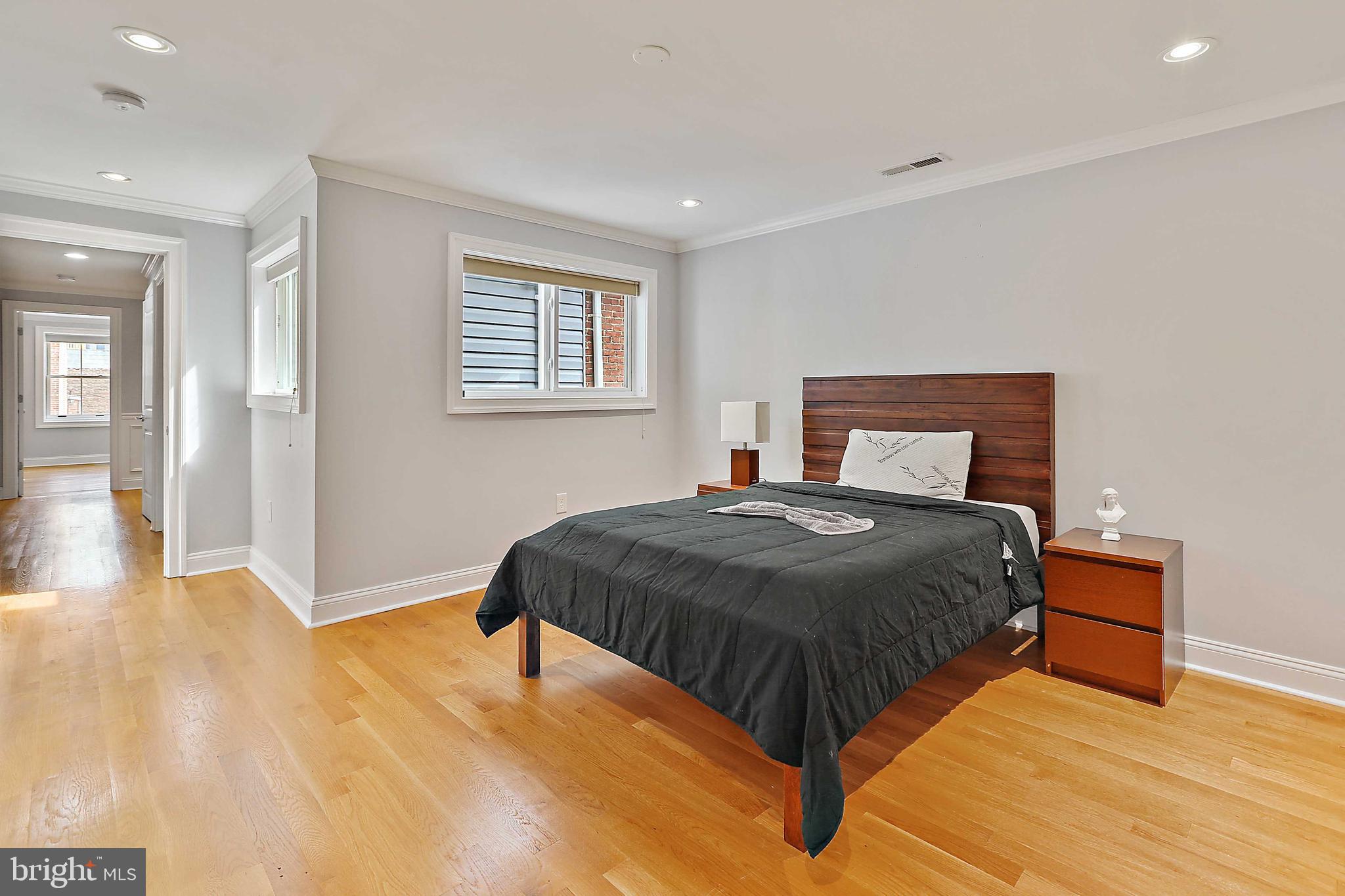 LITTLE ITALY - Residential