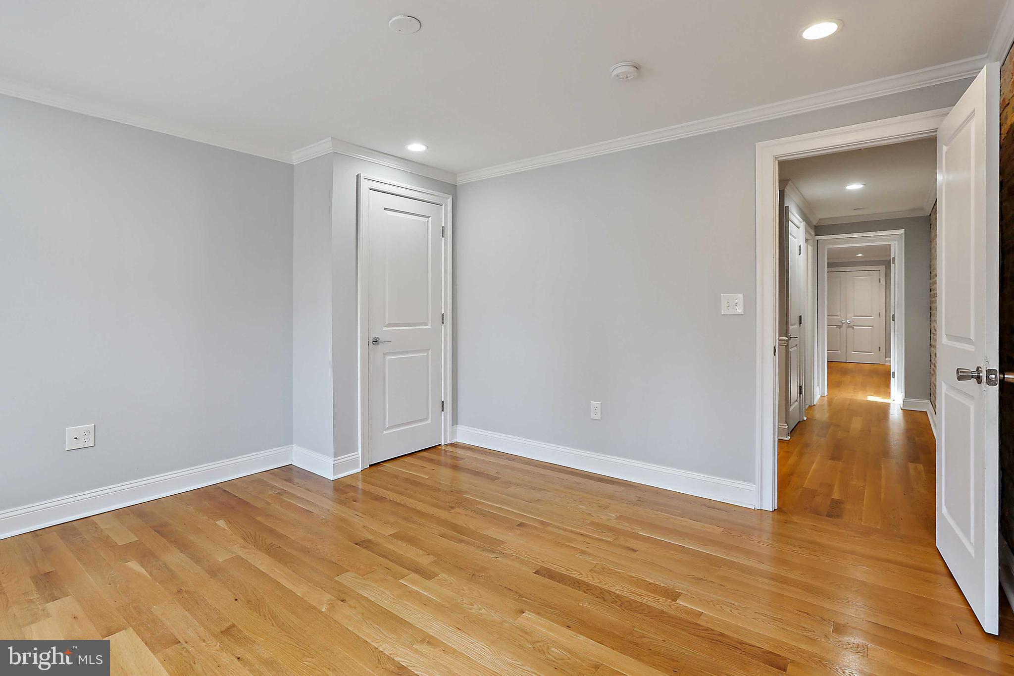 LITTLE ITALY - Residential