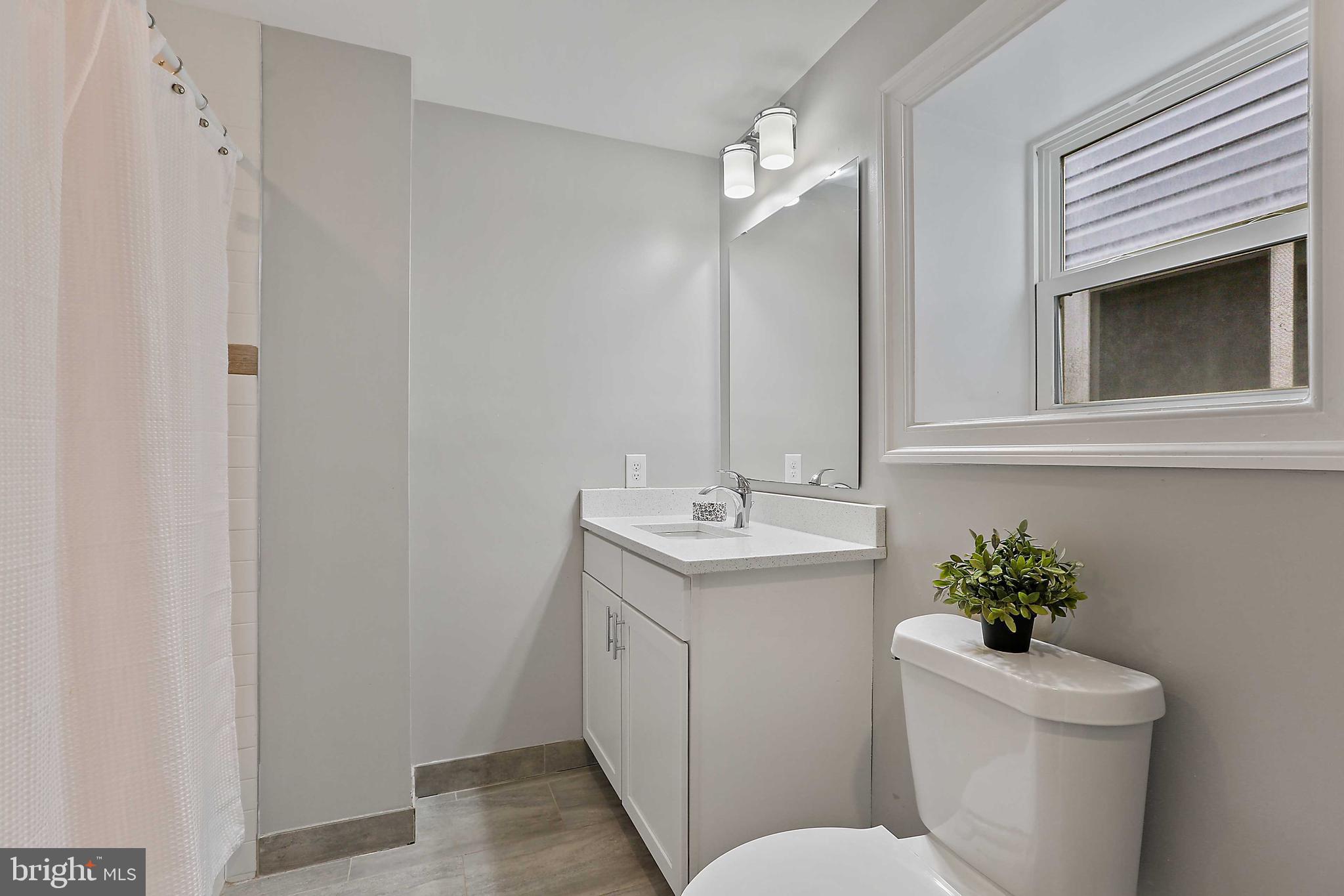 LITTLE ITALY - Residential