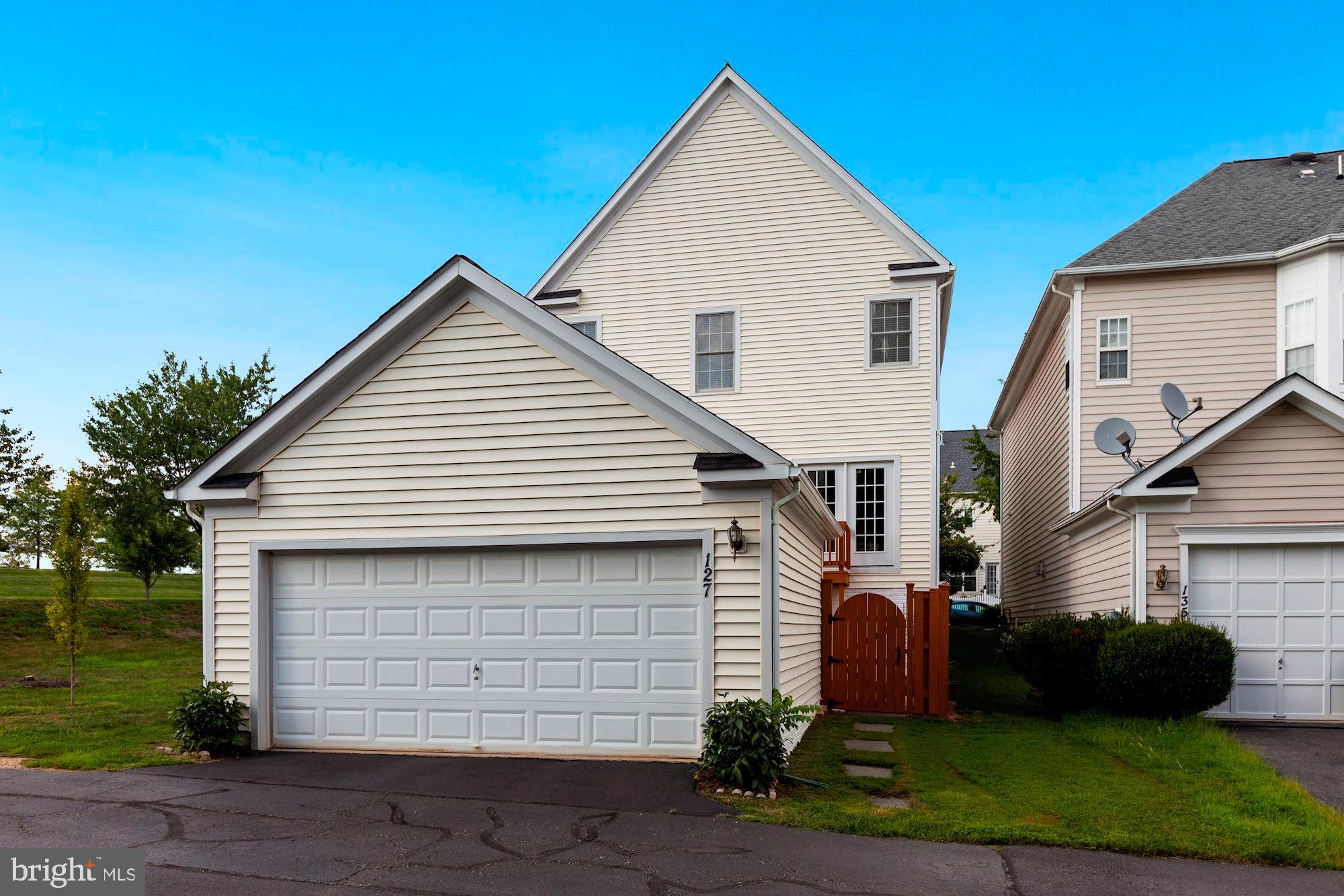 QUINCE ORCHARD PARK - Residential