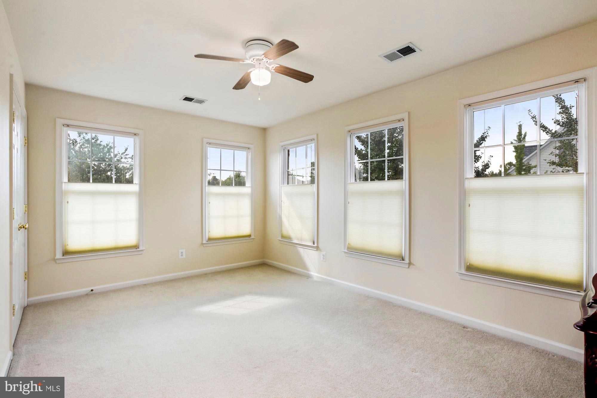 QUINCE ORCHARD PARK - Residential