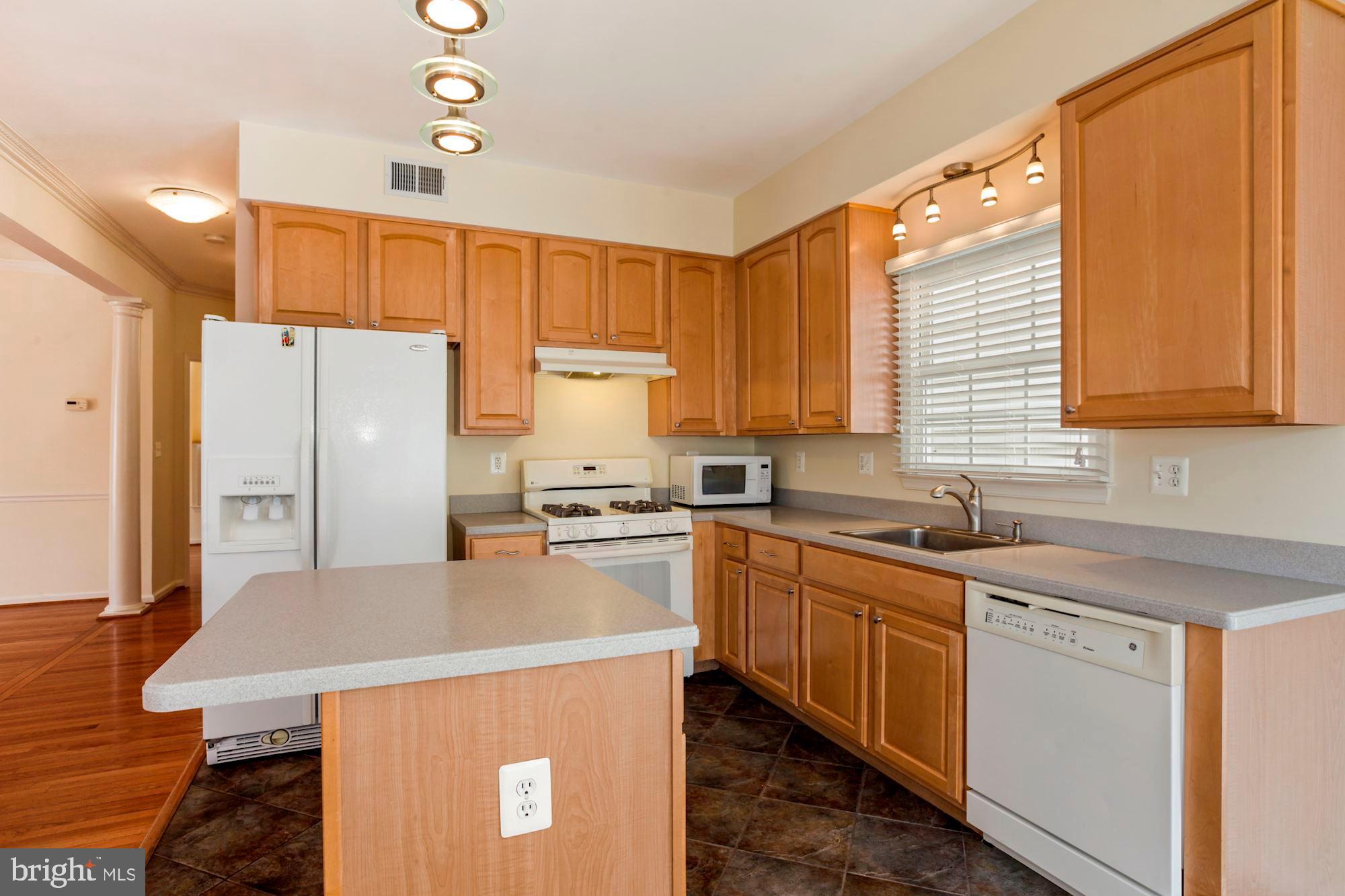 QUINCE ORCHARD PARK - Residential