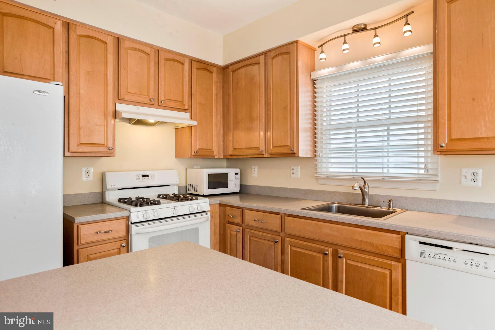 QUINCE ORCHARD PARK - Residential