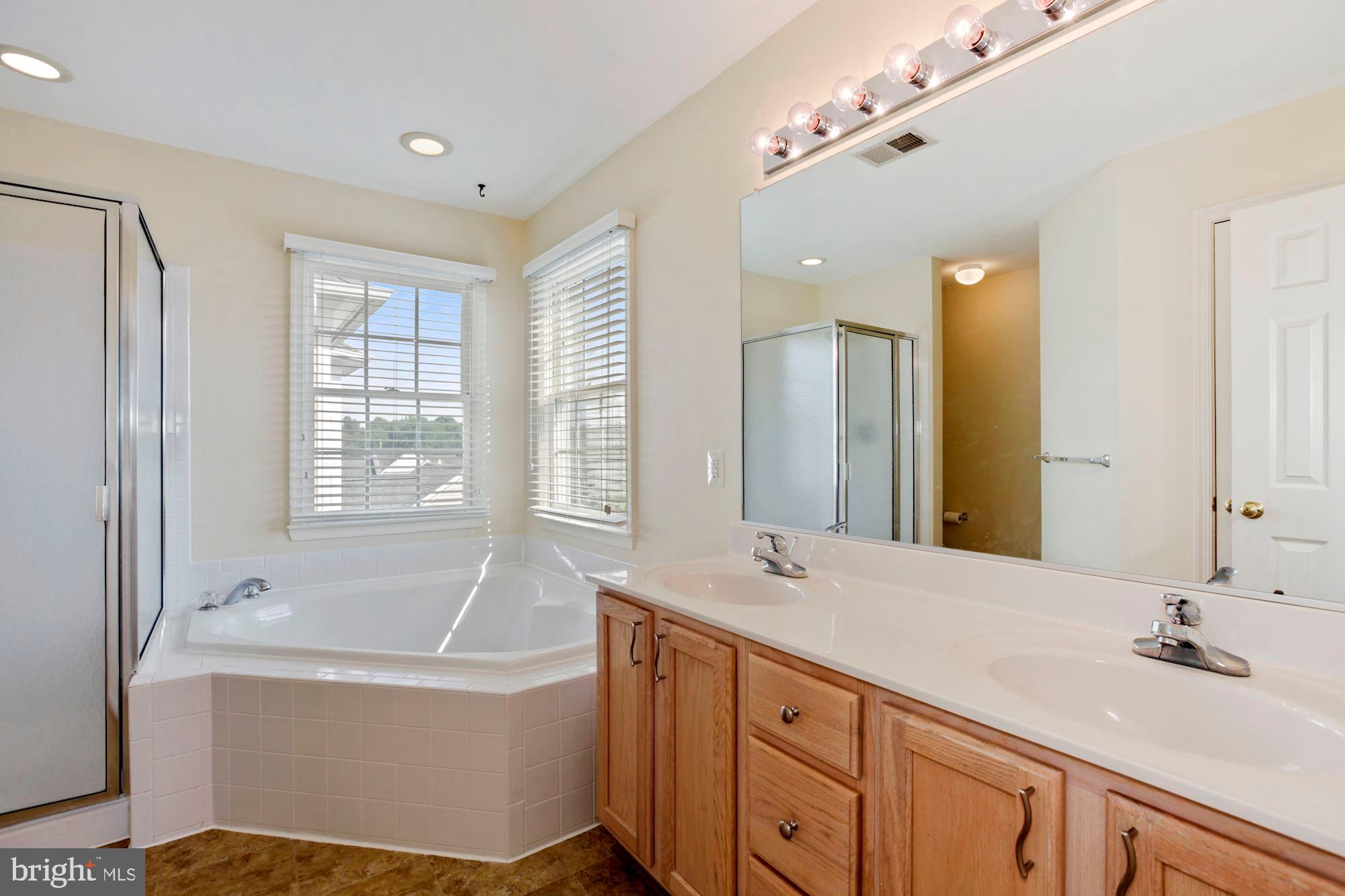 QUINCE ORCHARD PARK - Residential