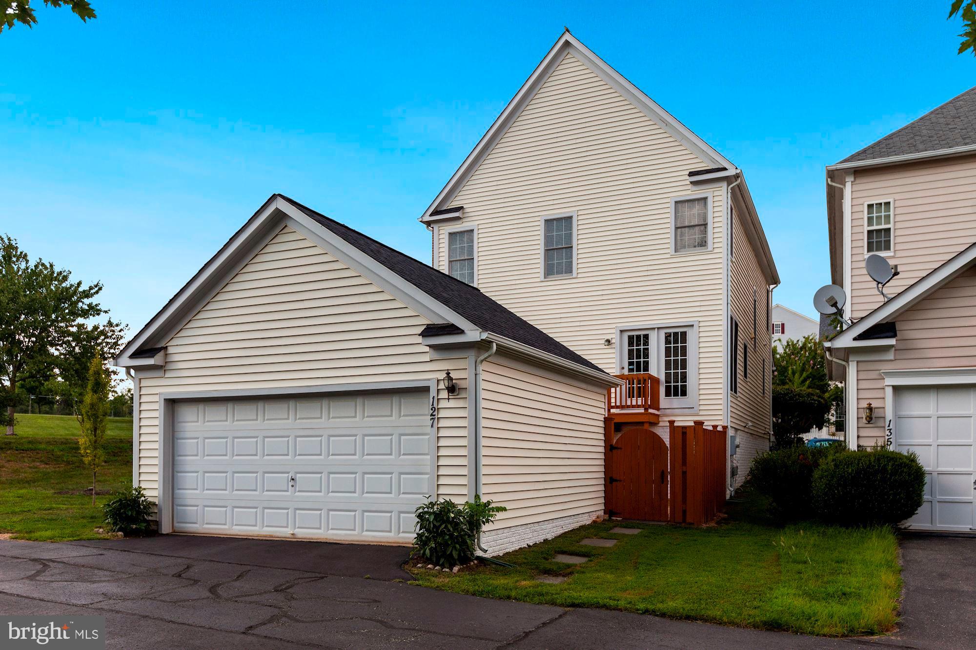 QUINCE ORCHARD PARK - Residential