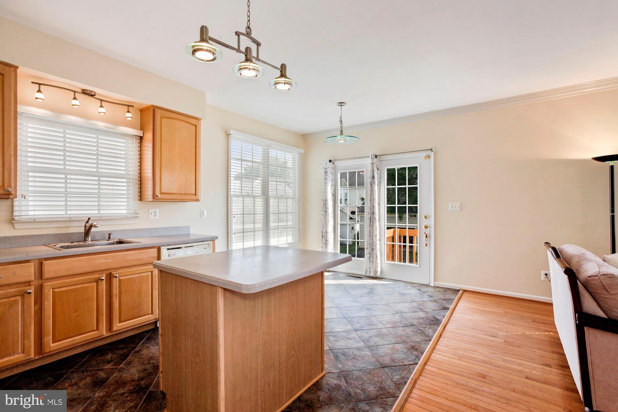 QUINCE ORCHARD PARK - Residential