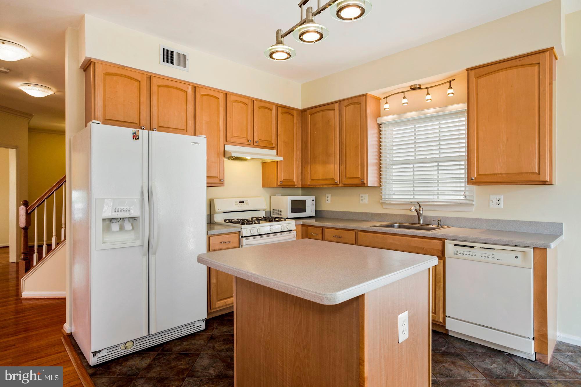 QUINCE ORCHARD PARK - Residential