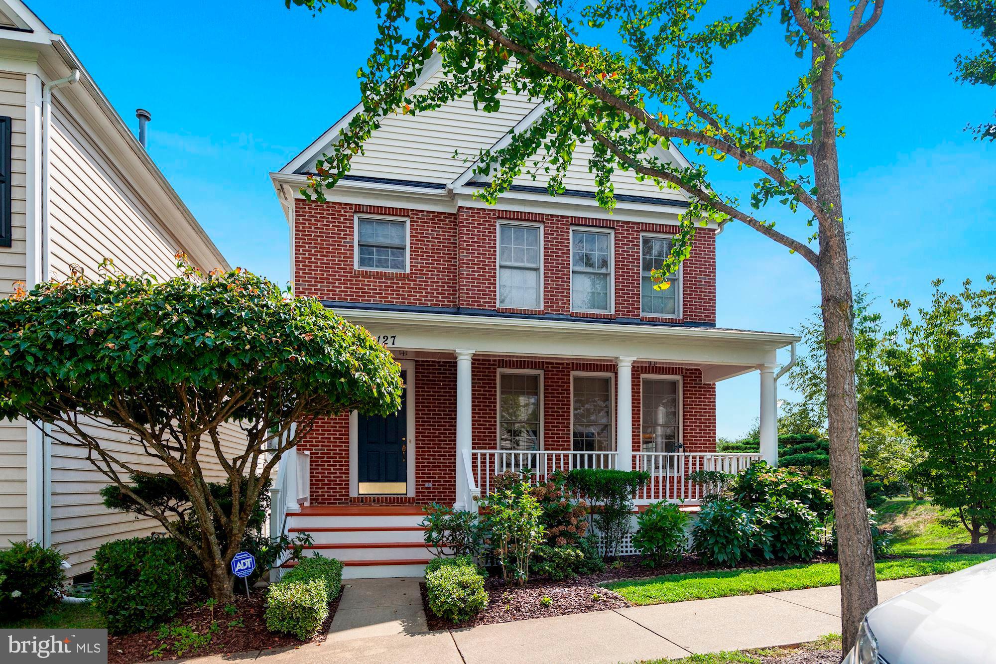 QUINCE ORCHARD PARK - Residential