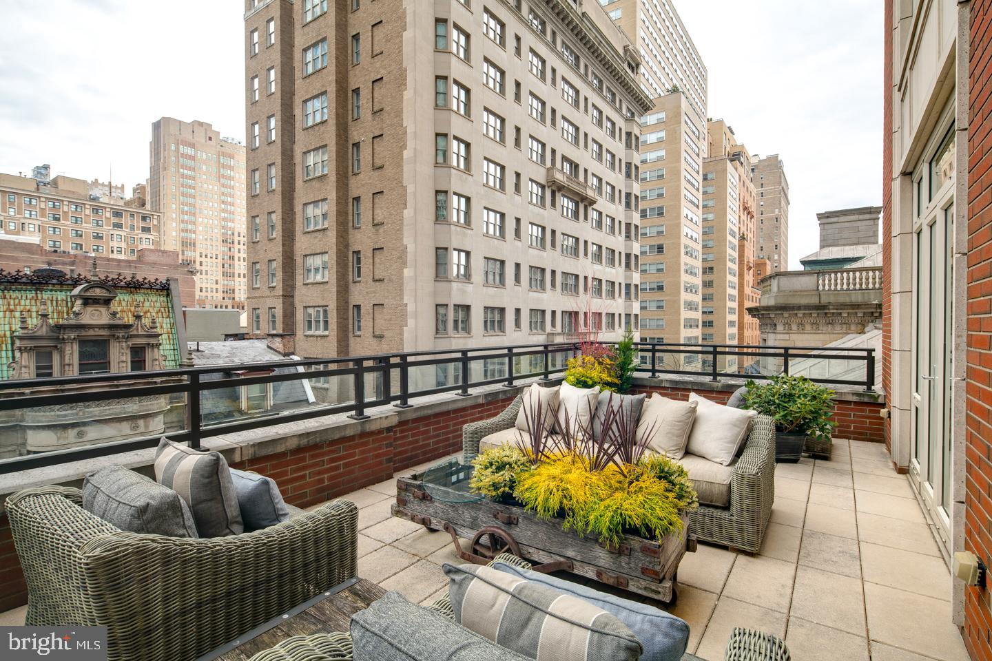 RITTENHOUSE SQUARE - Residential