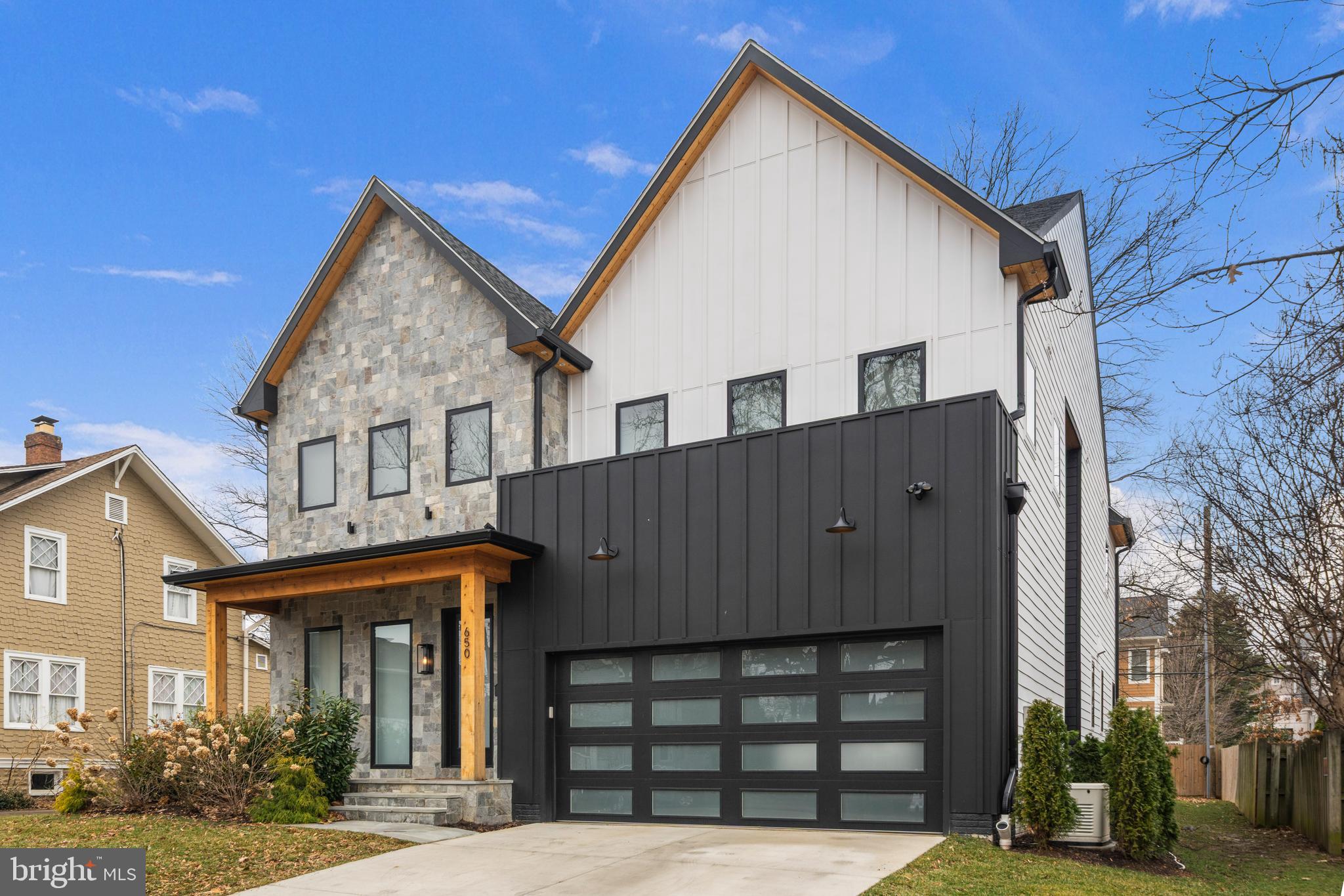 650 N JACKSON STREET