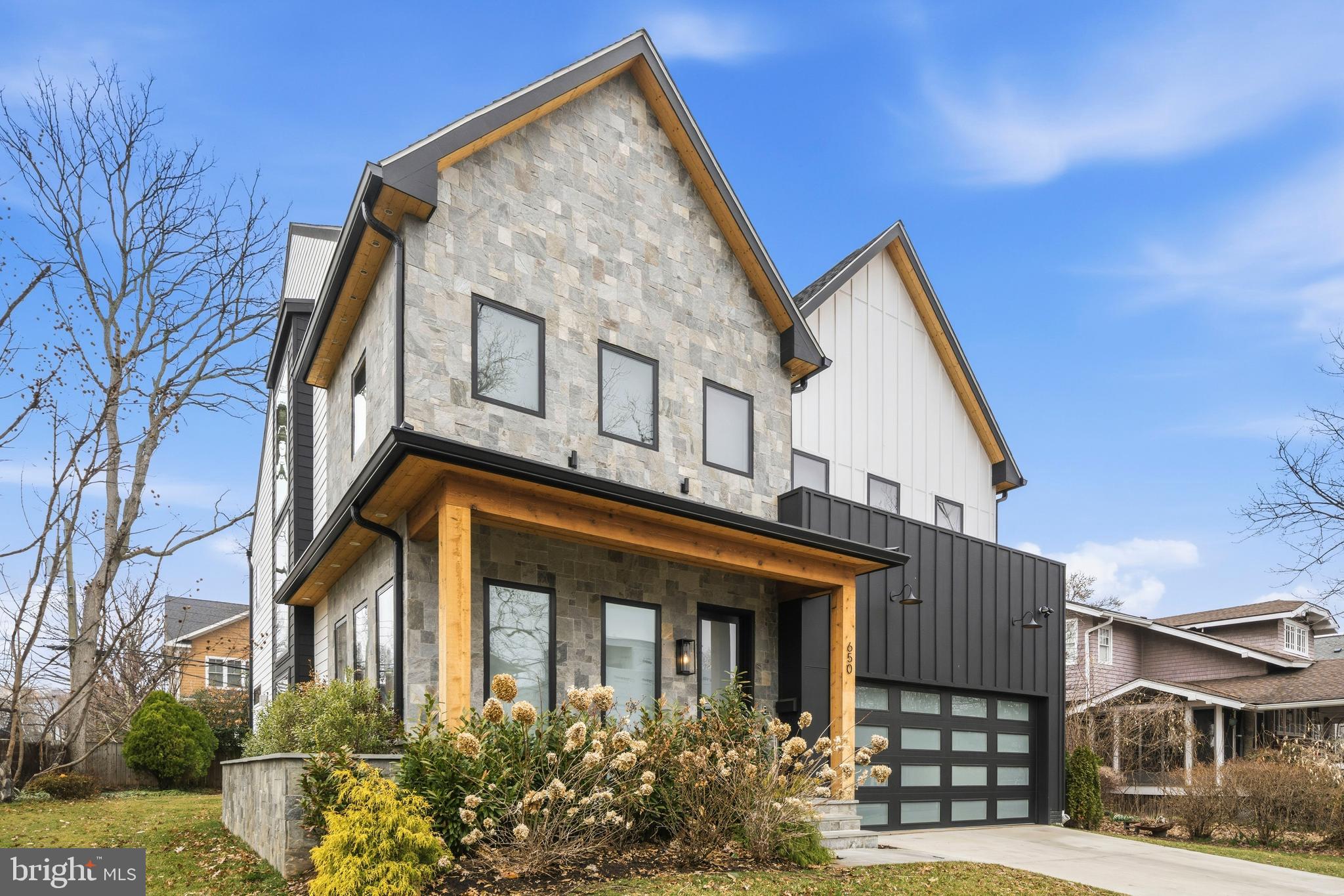 650 N JACKSON STREET