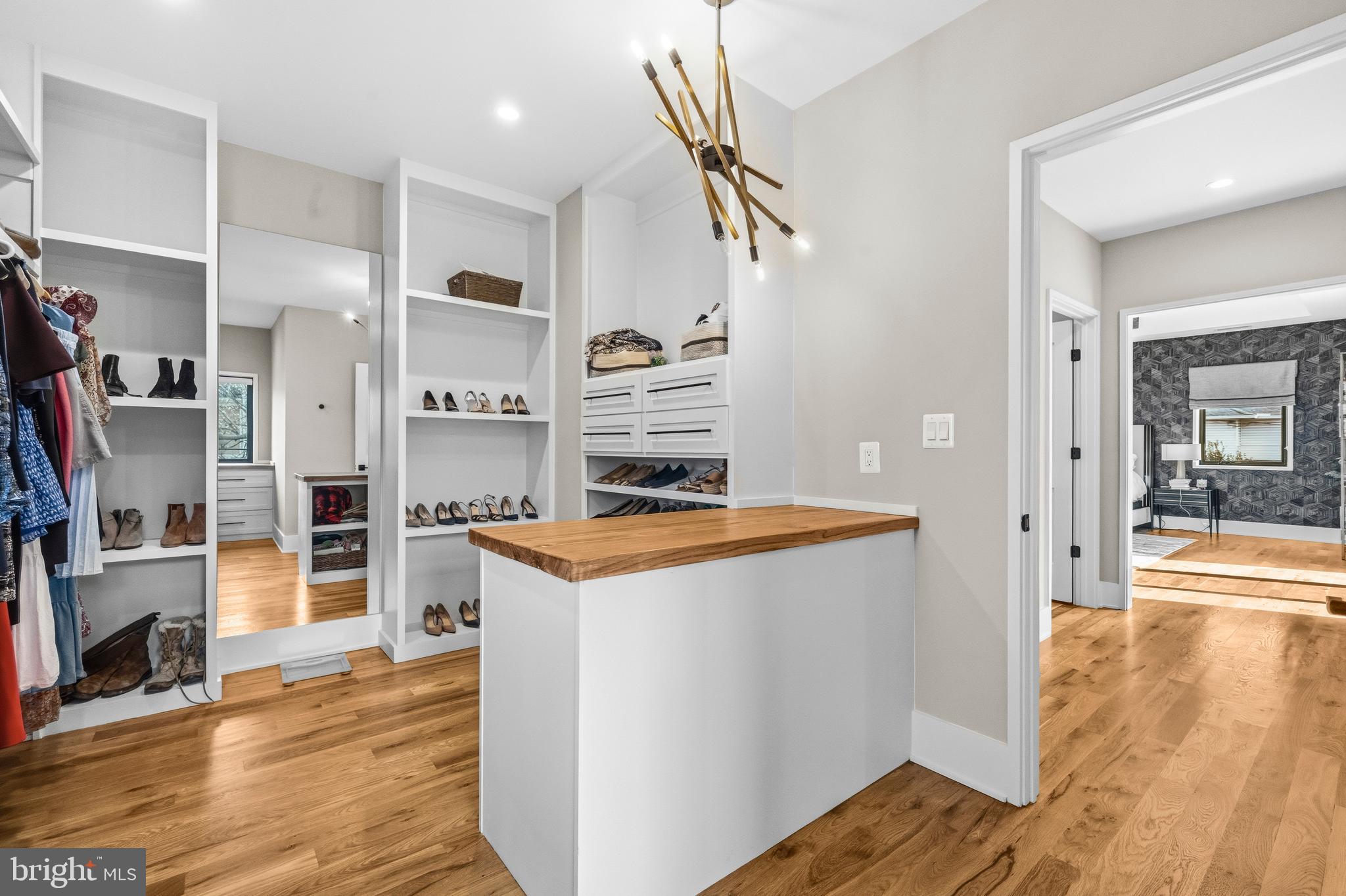 ASHTON HEIGHTS - Residential