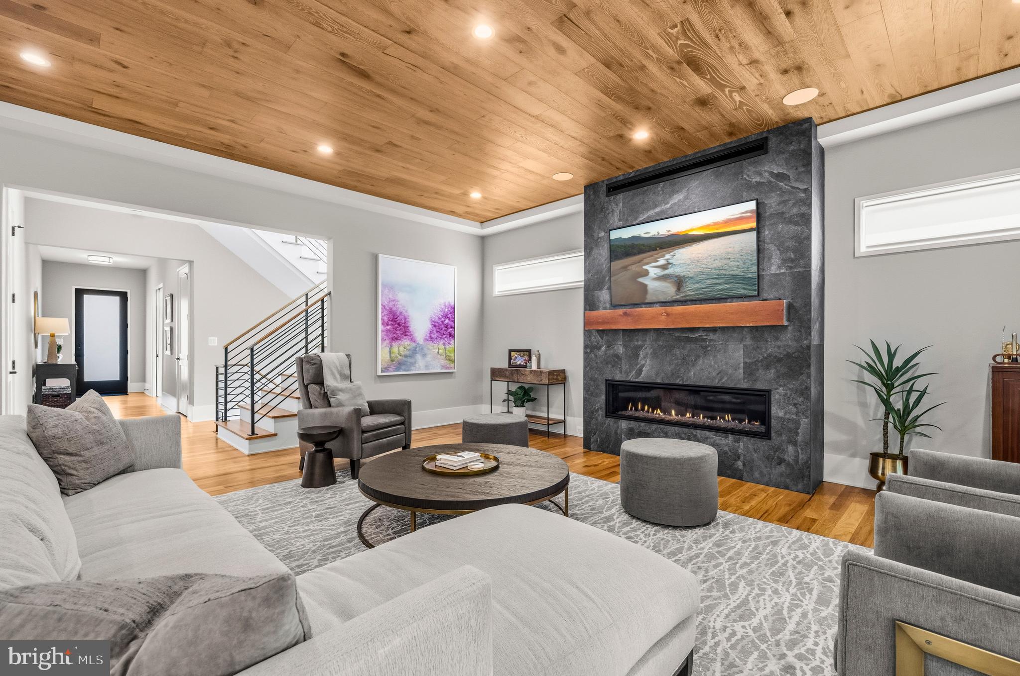 ASHTON HEIGHTS - Residential