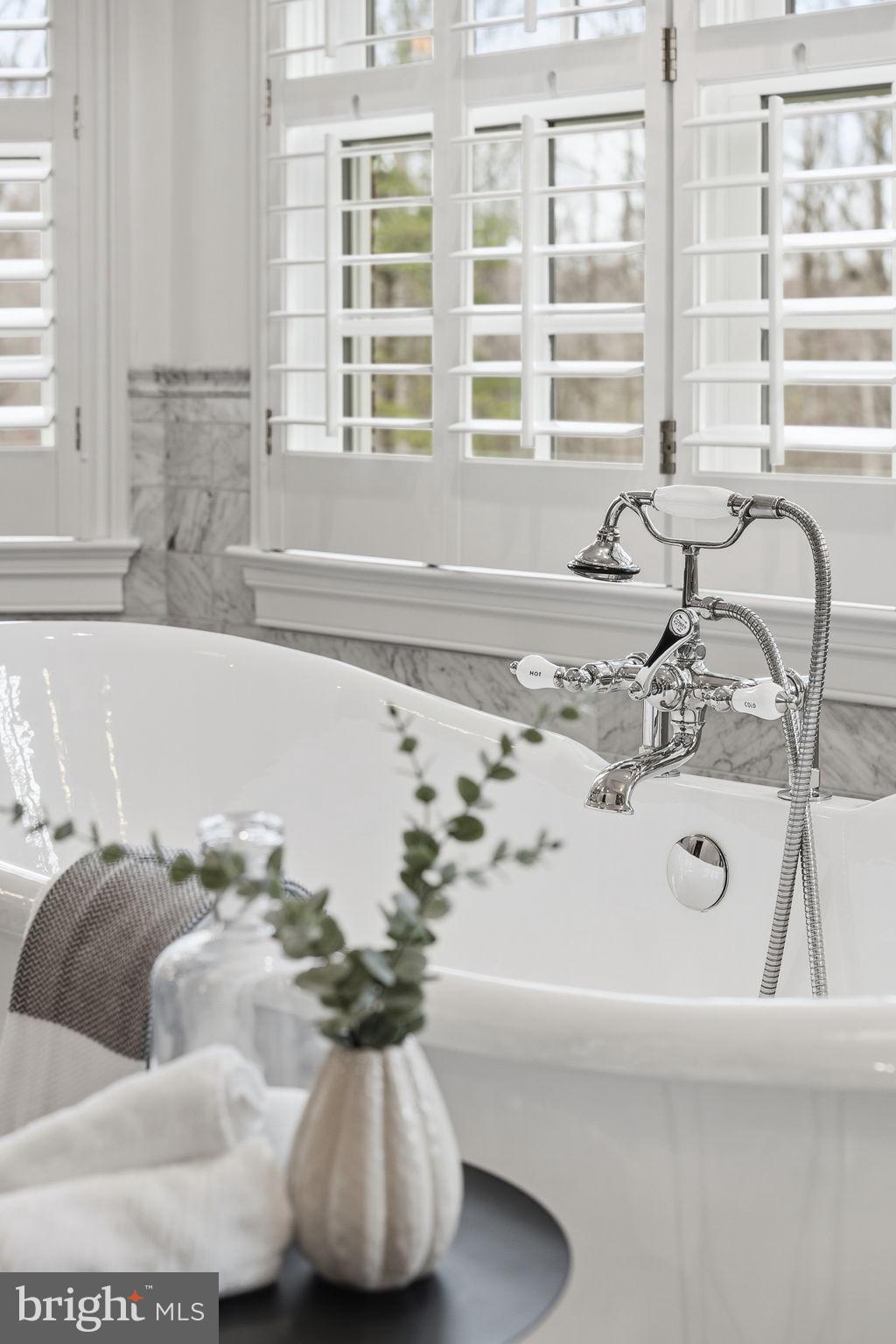 WAPLES MILL MANOR - Residential