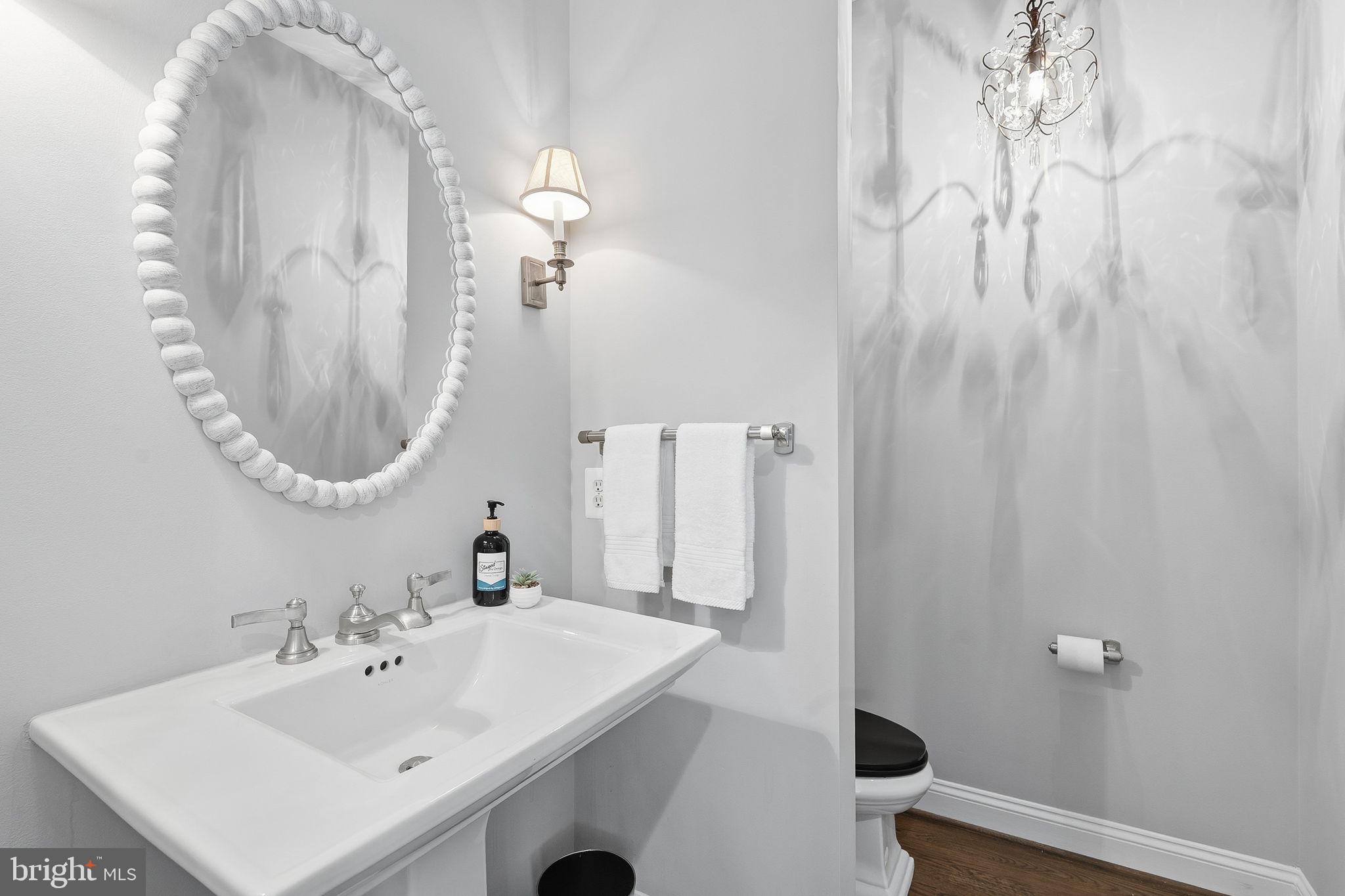 WAPLES MILL MANOR - Residential