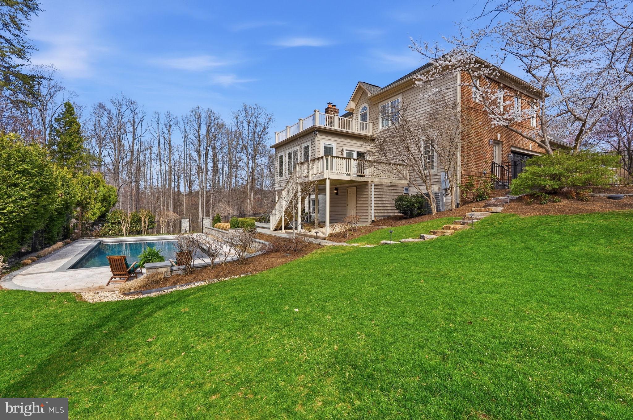 WAPLES MILL MANOR - Residential